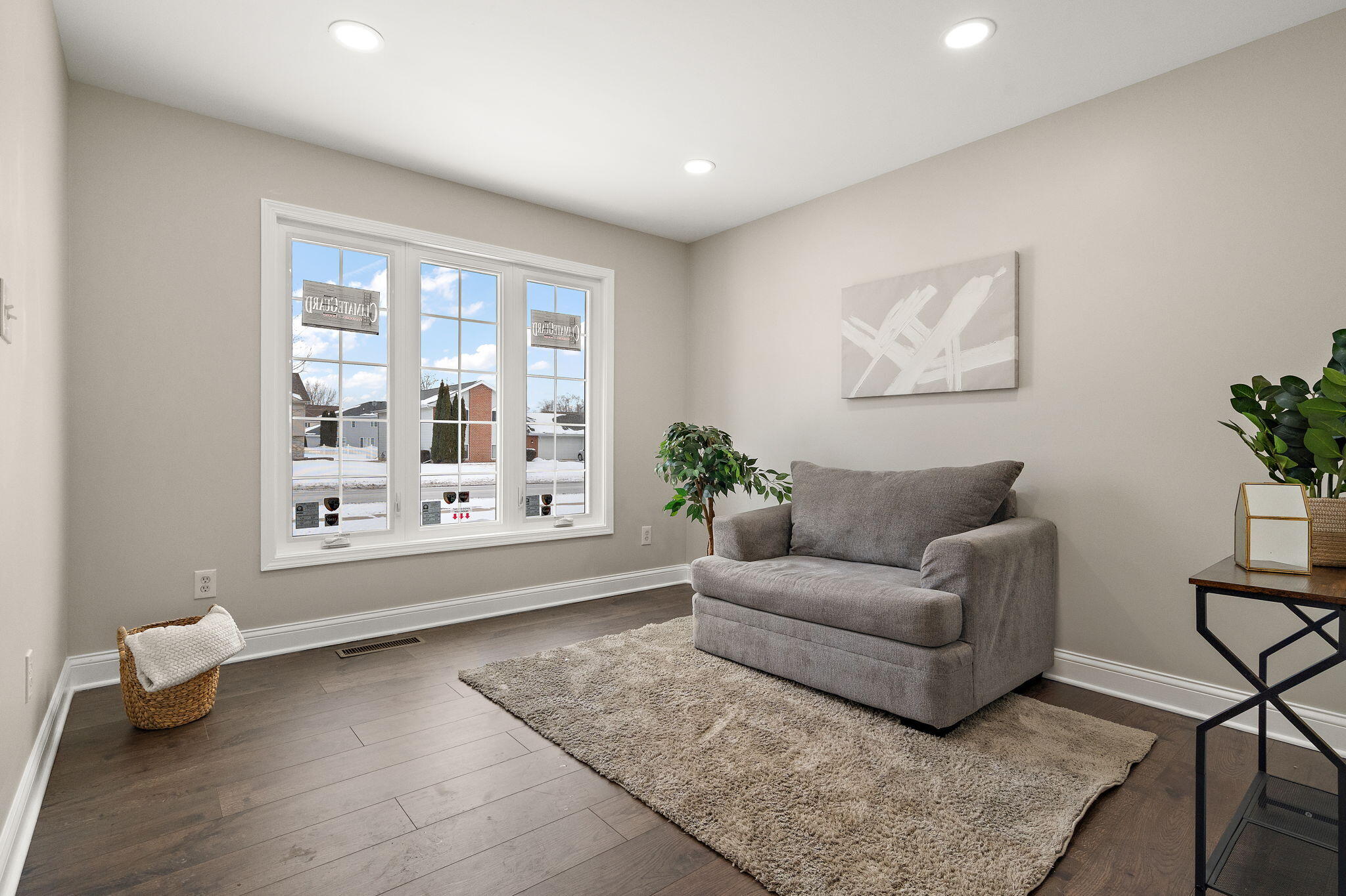 1243 Center Ross Road