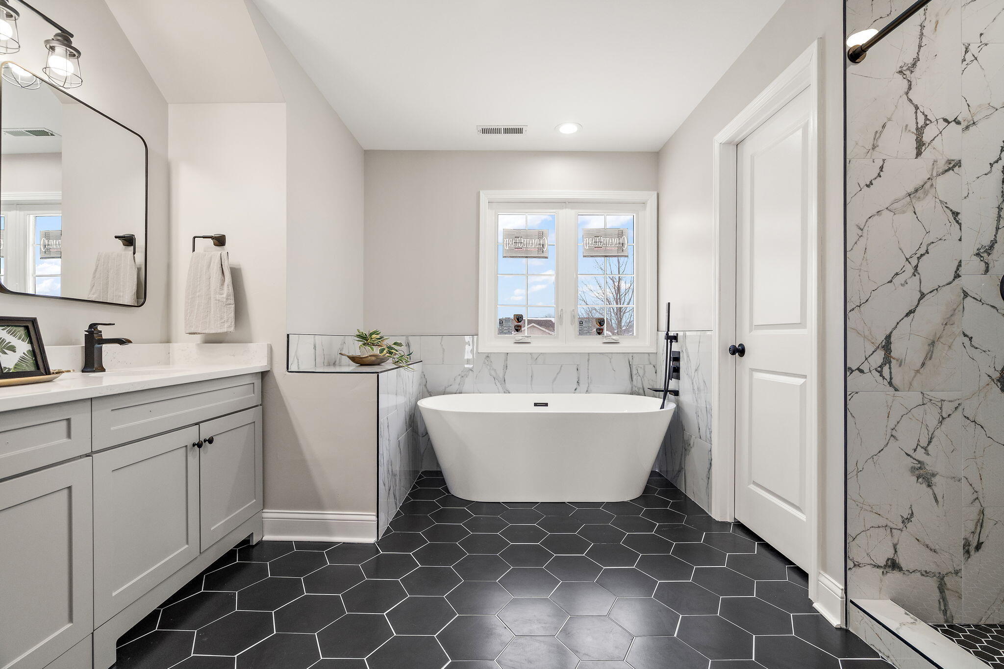 1243 Center Ross Road