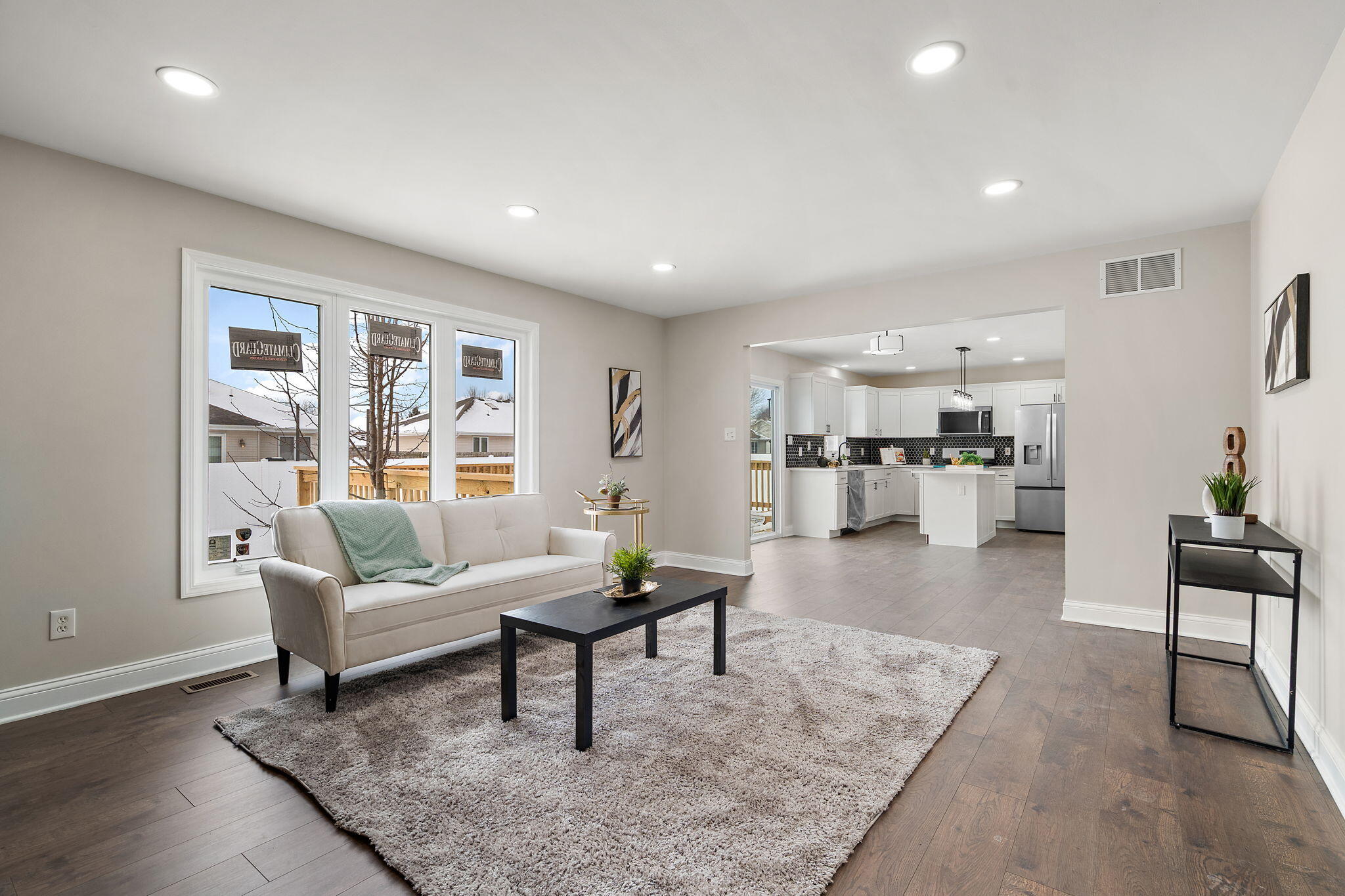 1243 Center Ross Road