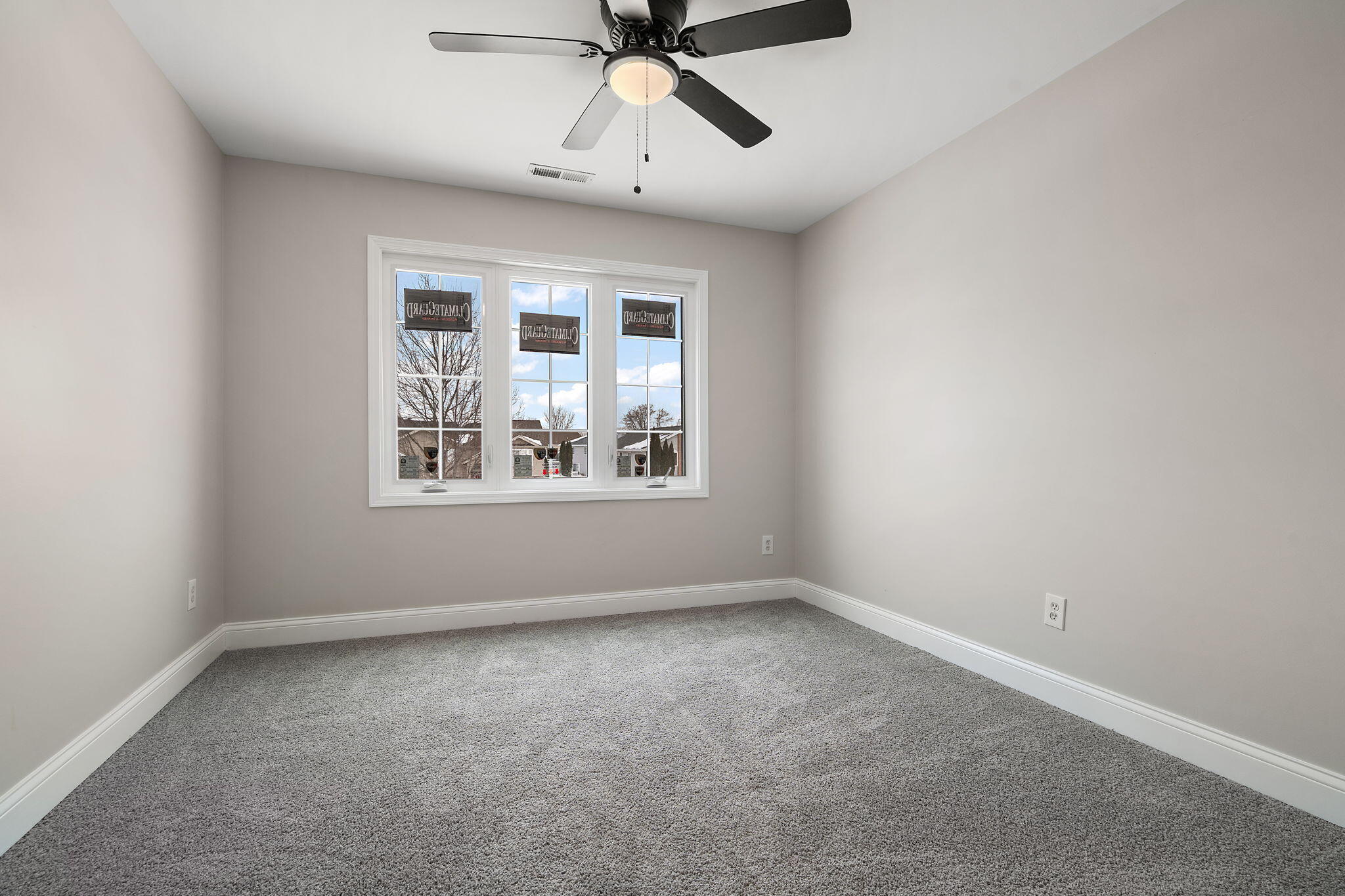 1243 Center Ross Road