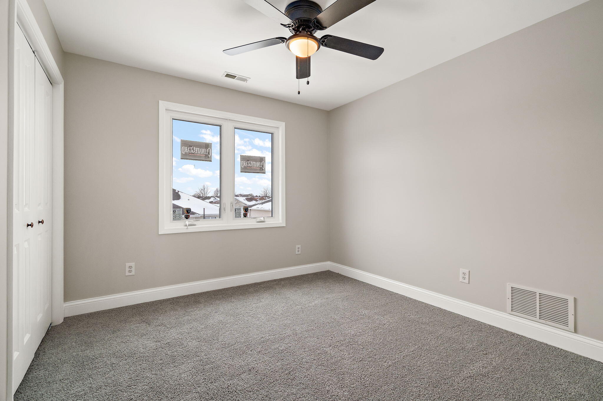 1243 Center Ross Road