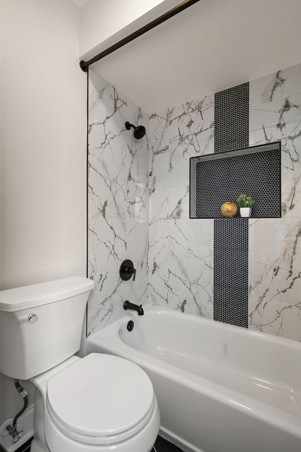 1243 Center Ross Road