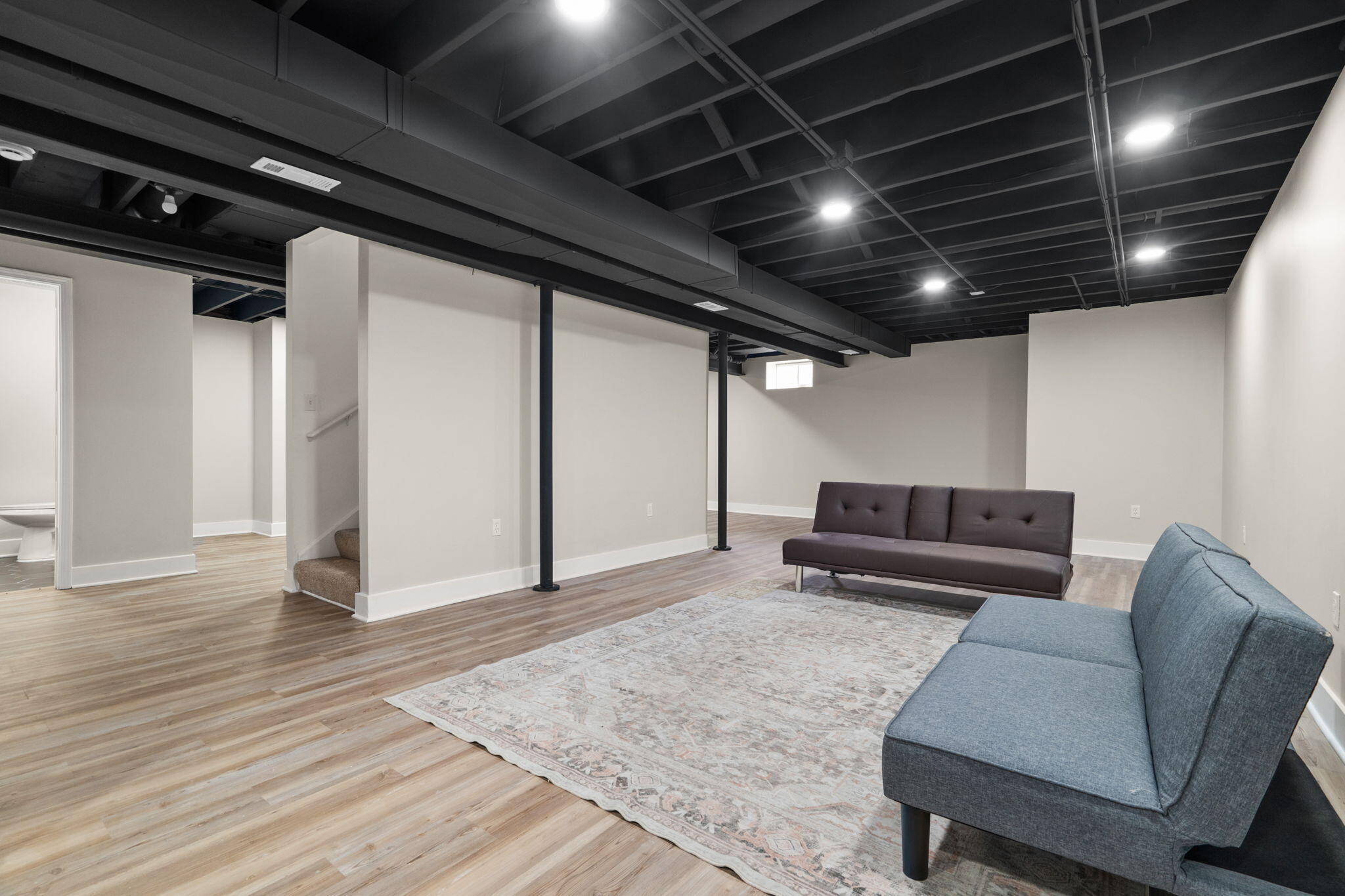 1243 Center Ross Road