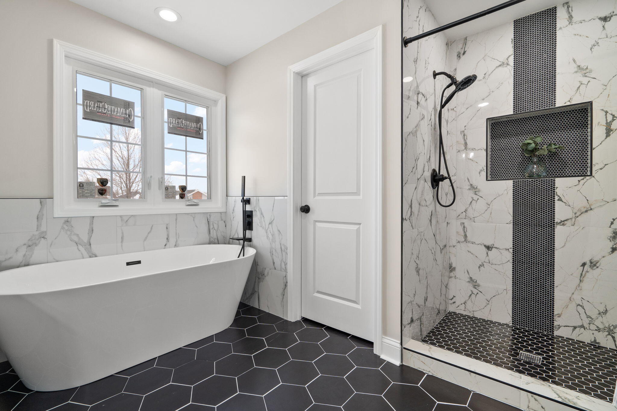 1243 Center Ross Road