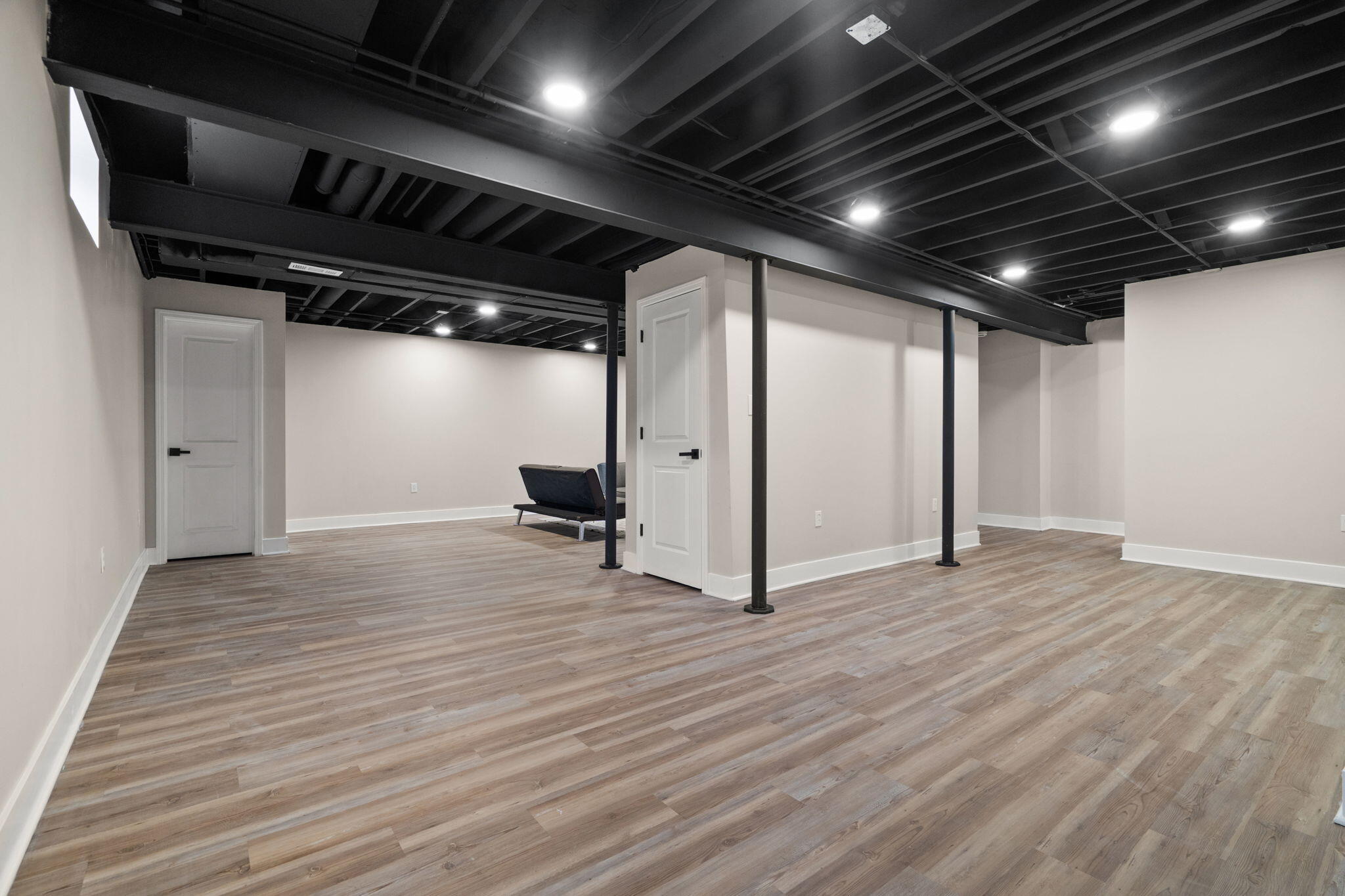 1243 Center Ross Road