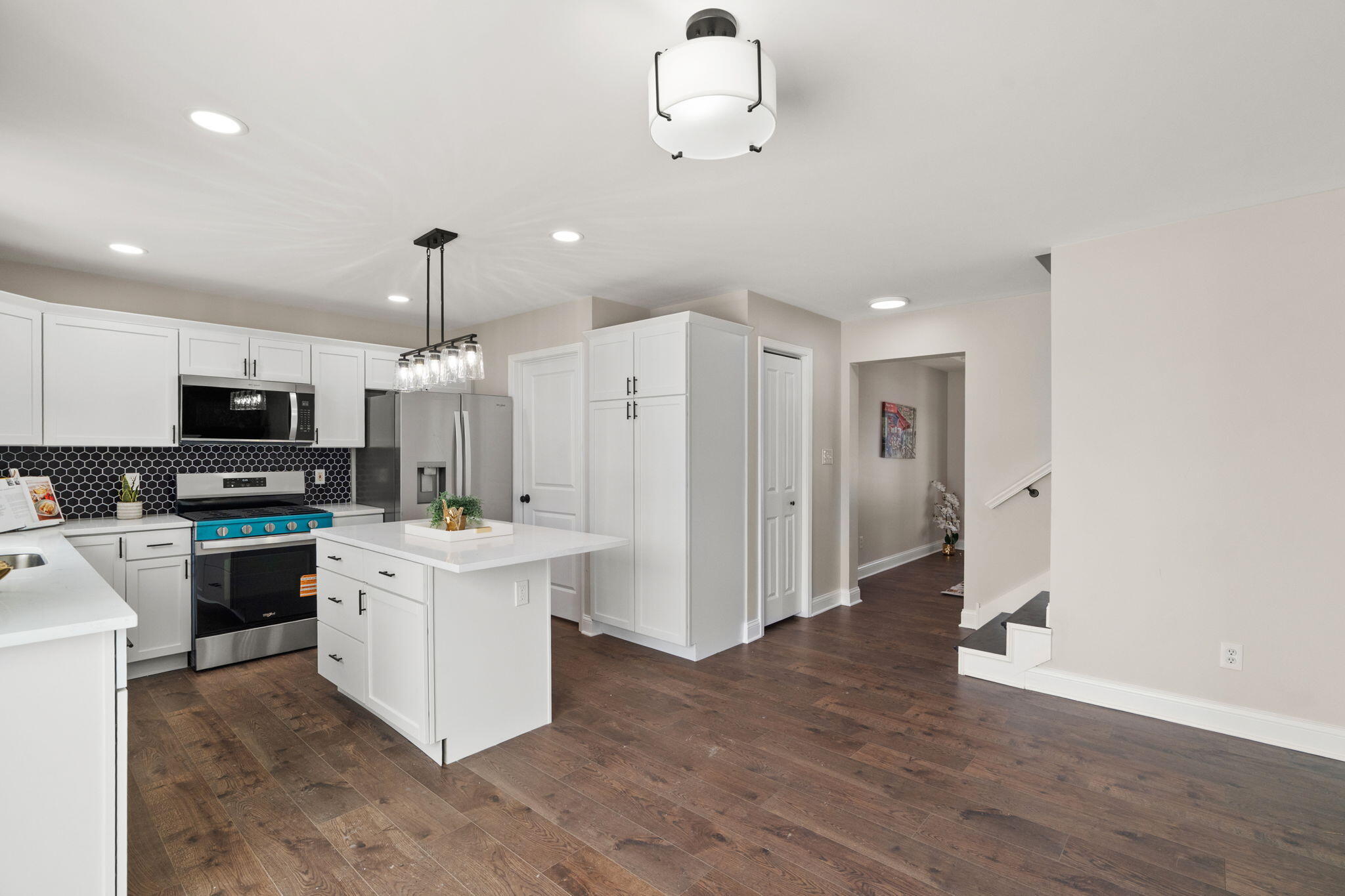 1243 Center Ross Road