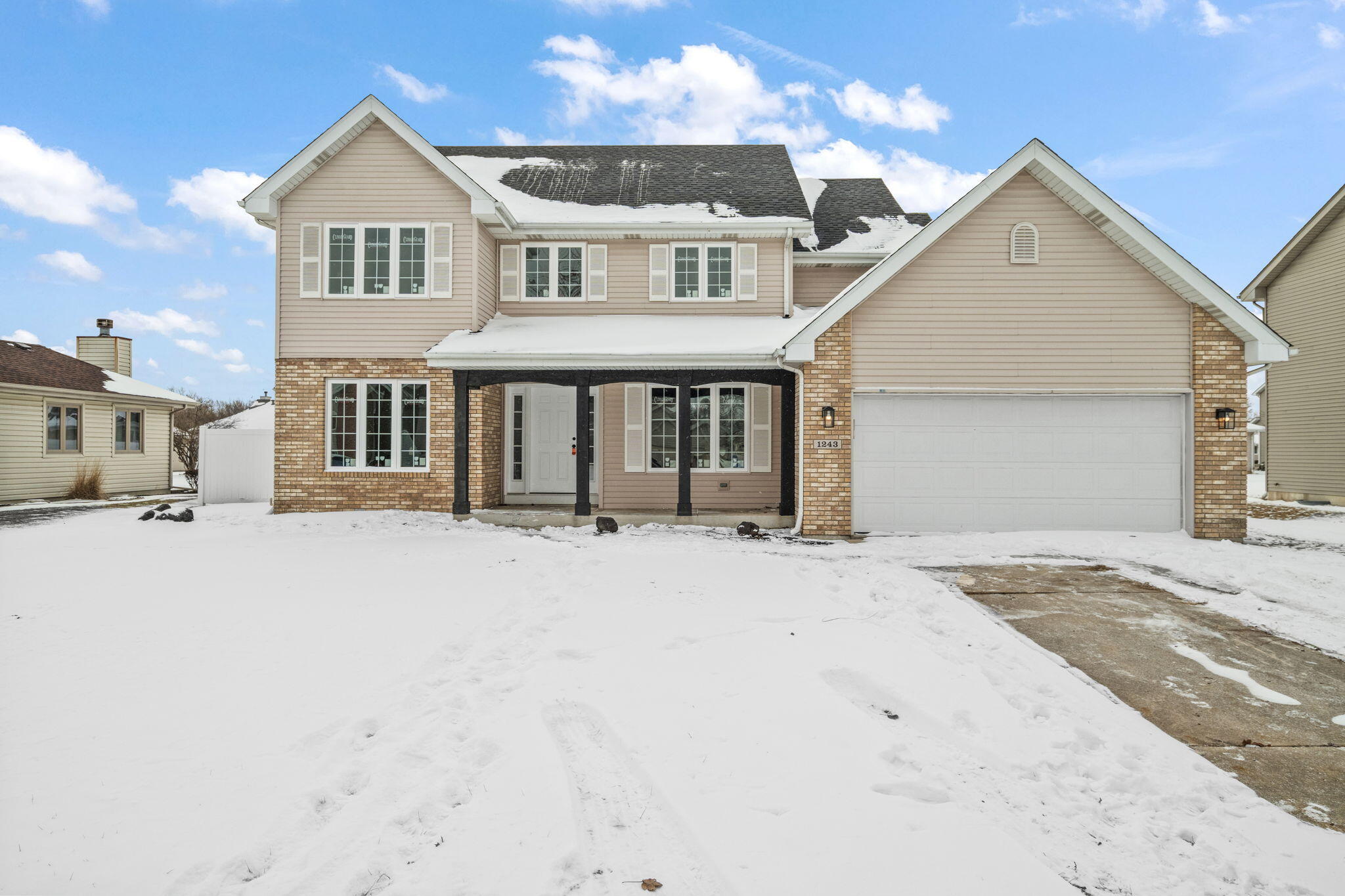 1243 Center Ross Road