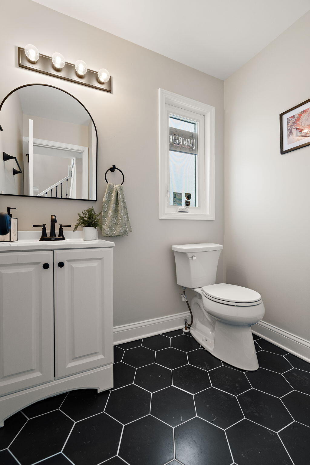 1243 Center Ross Road