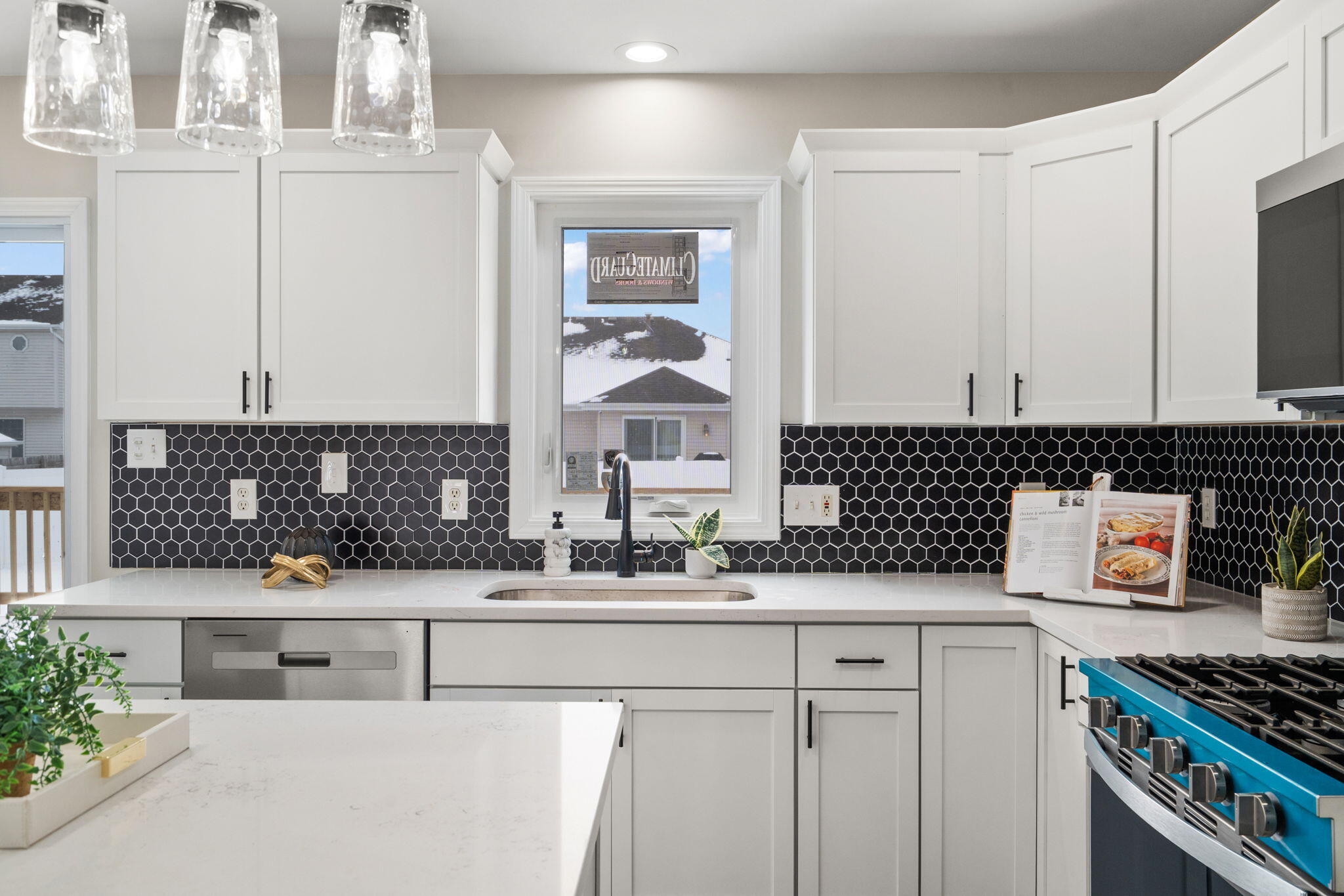 1243 Center Ross Road