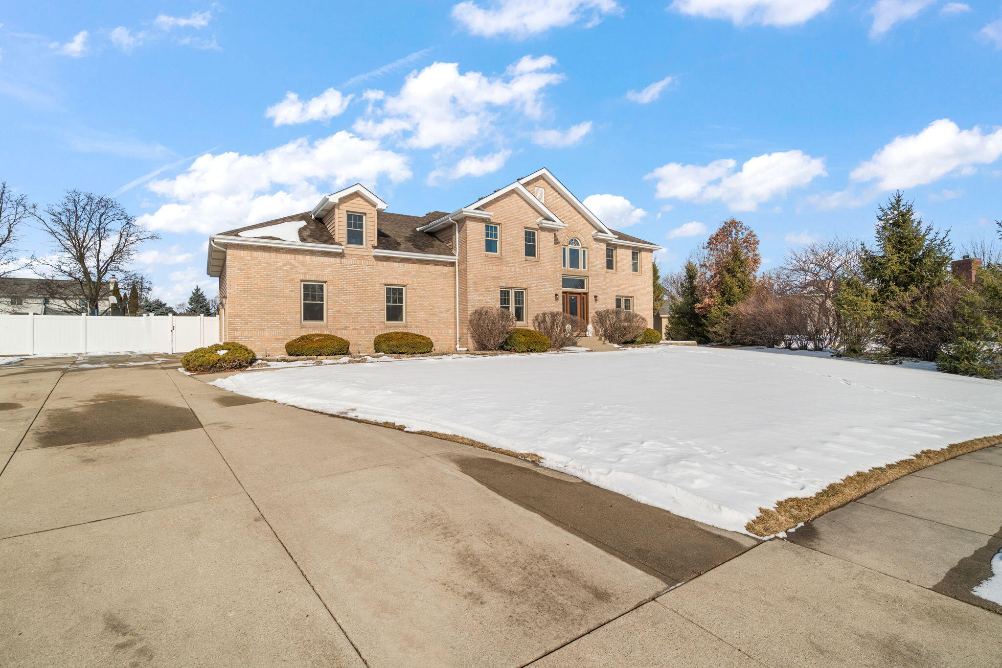 13280 Monix Drive