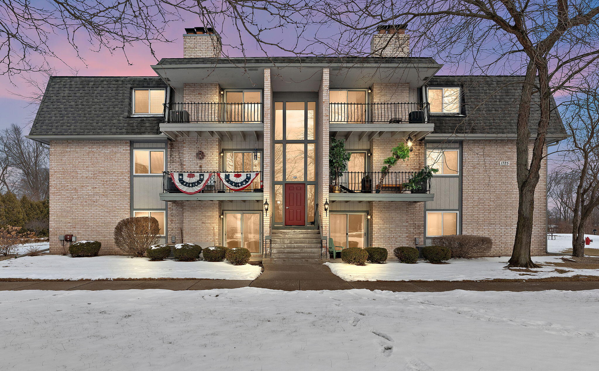 1725 Homan Drive Unit: 305