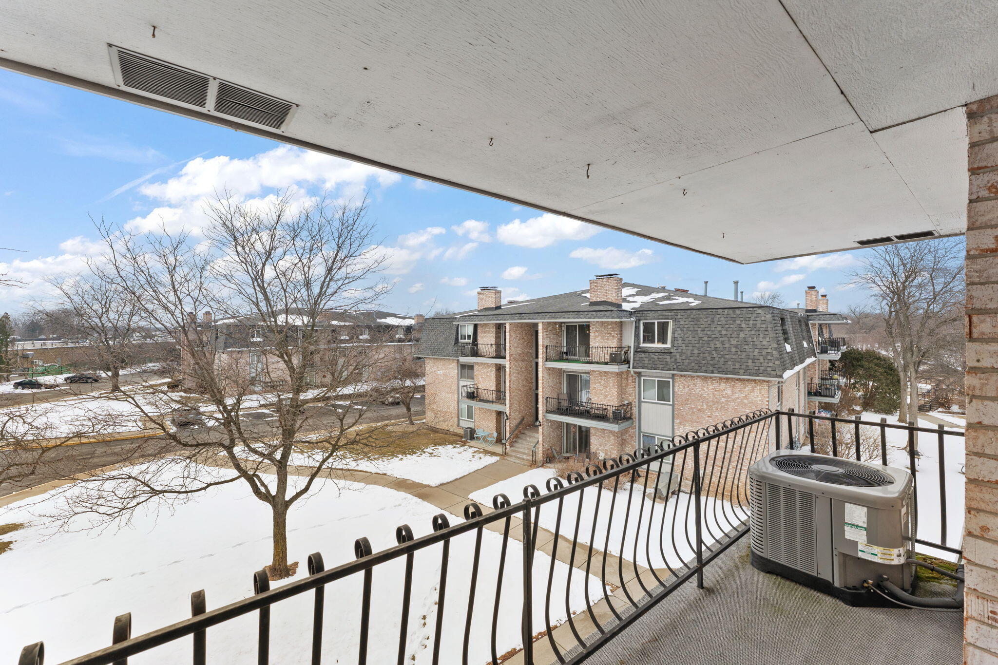 1725 Homan Drive Unit: 305