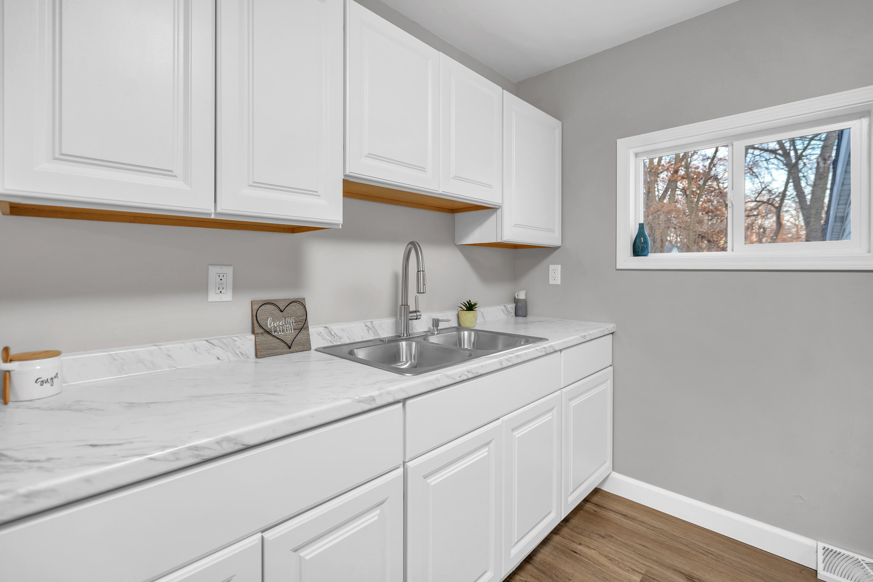 515 S Indiana Street