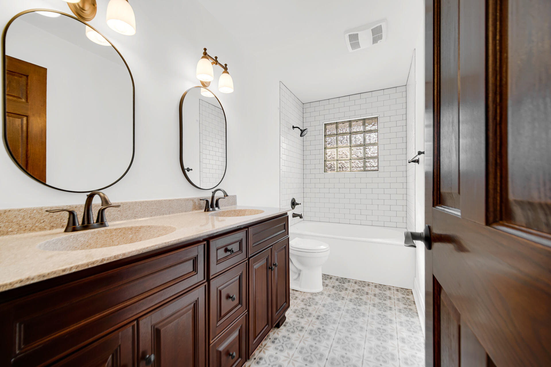 9351 Northcote Avenue