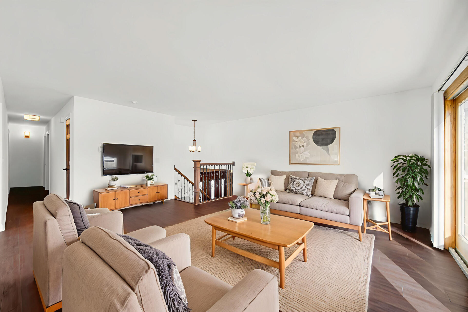 9351 Northcote Avenue