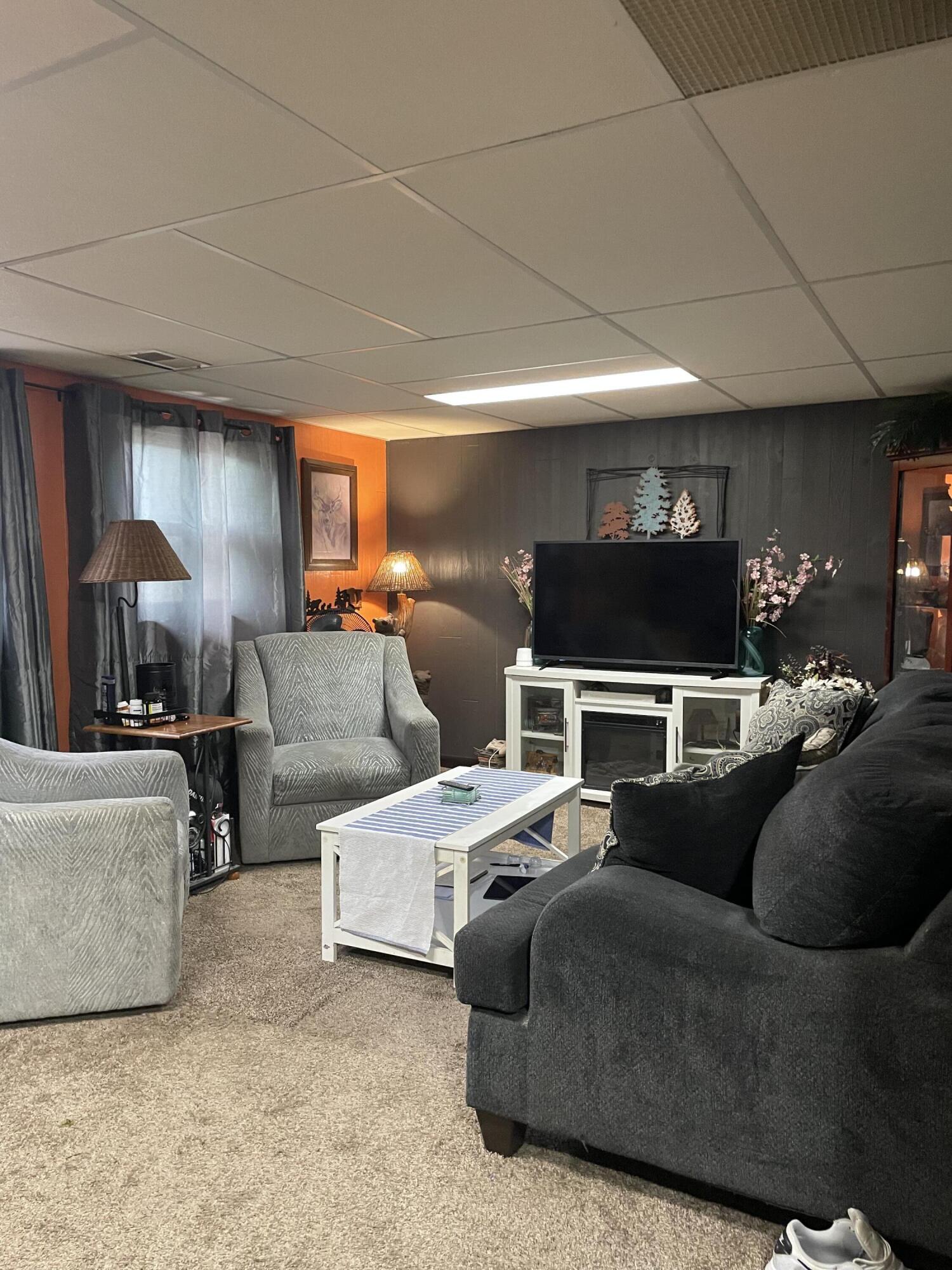 811 Henry Court