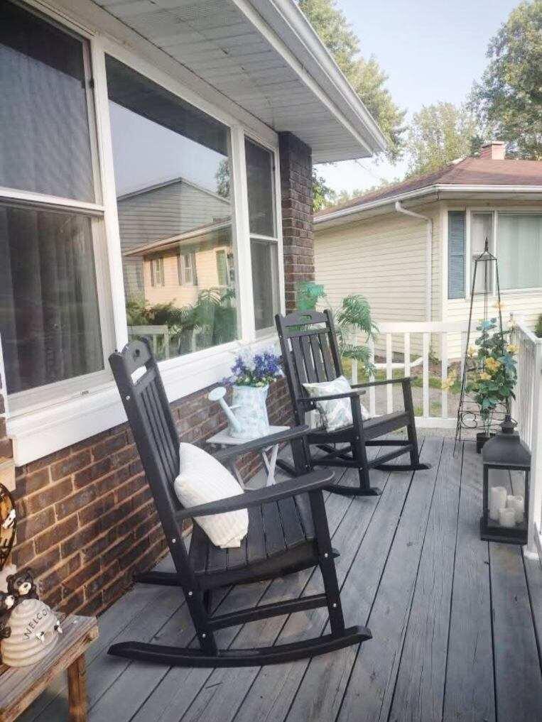 811 Henry Court
