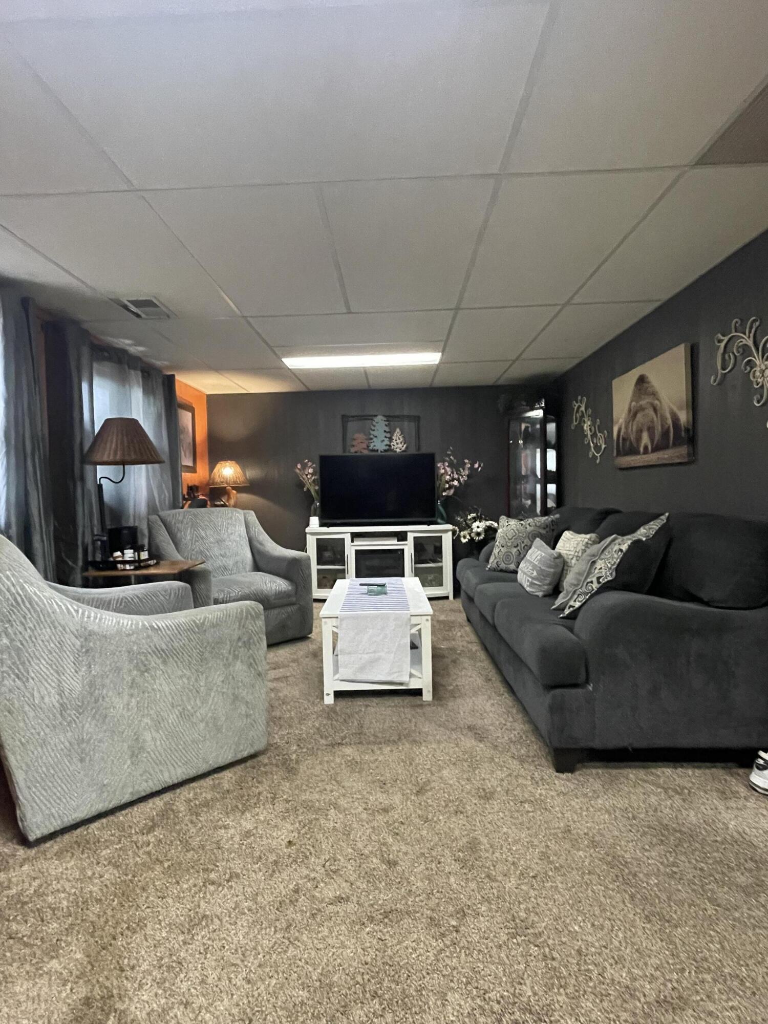 811 Henry Court