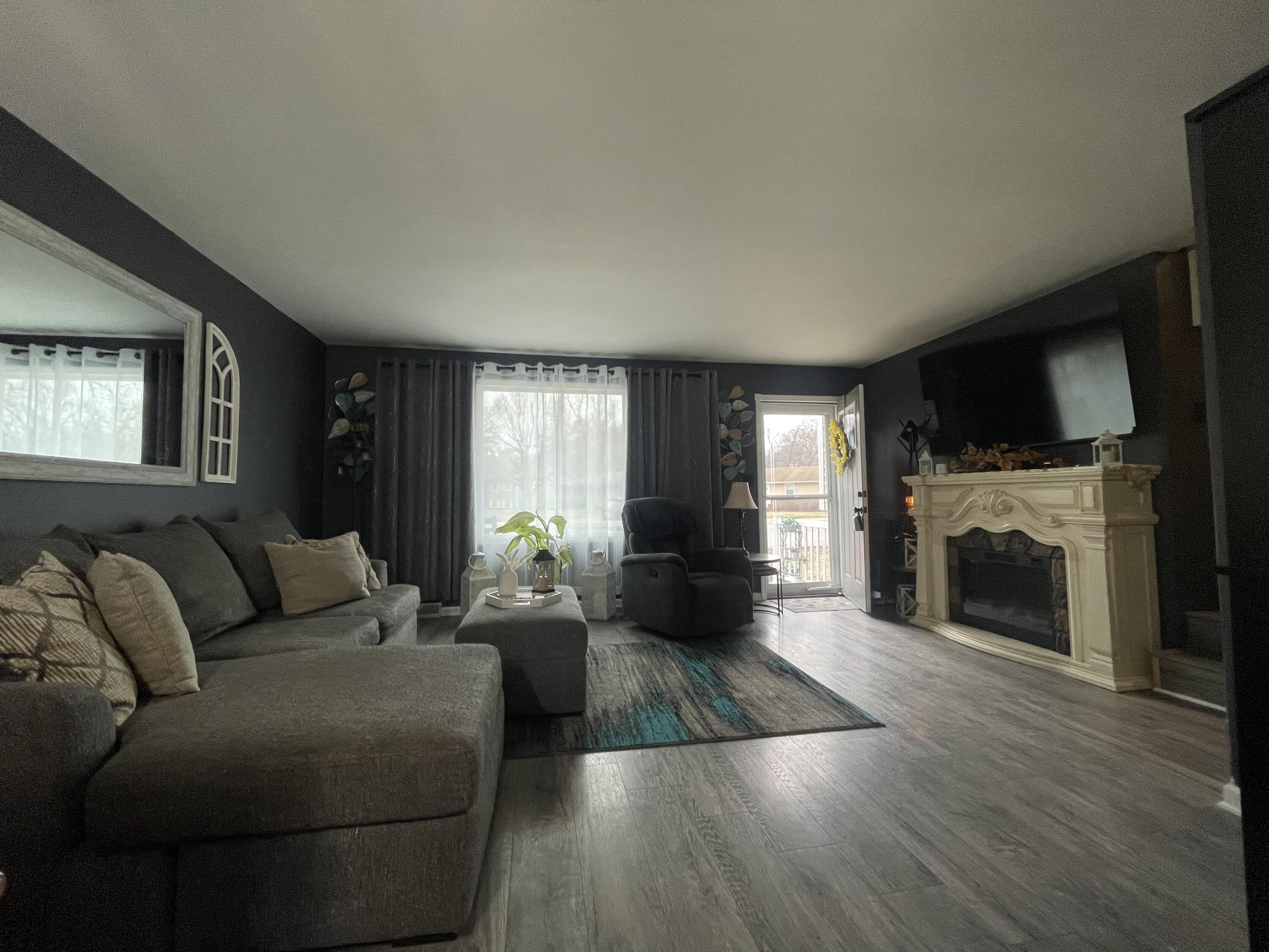811 Henry Court