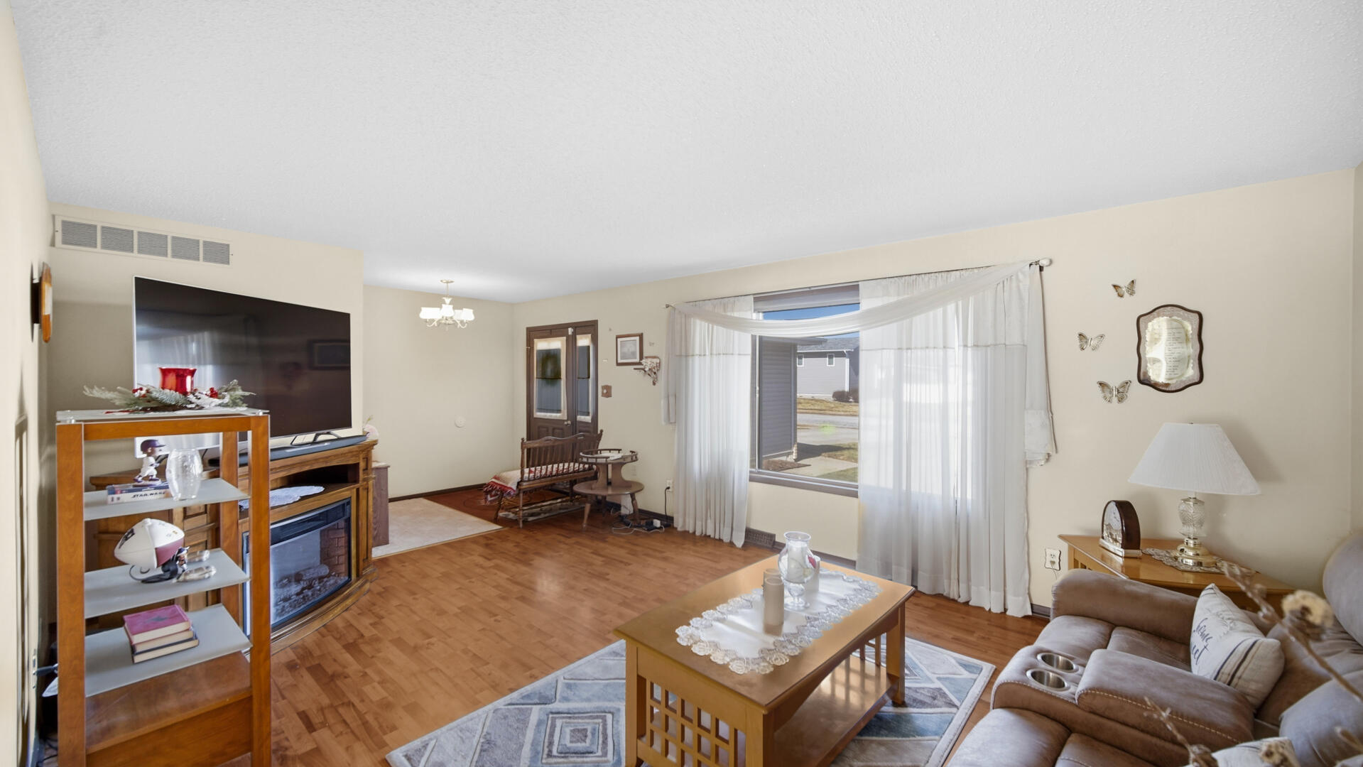 3237 Atlanta Court