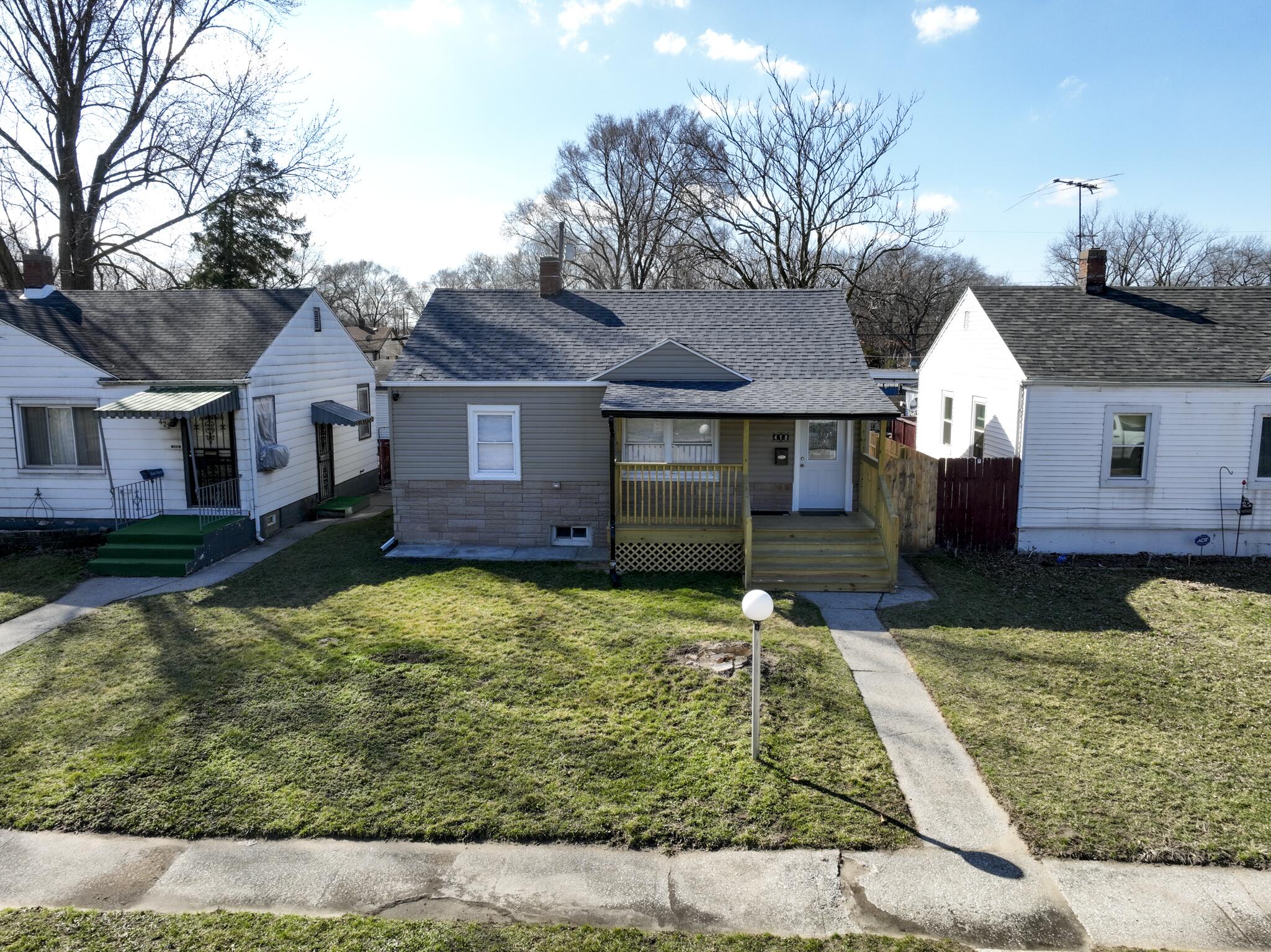418 Dallas Street