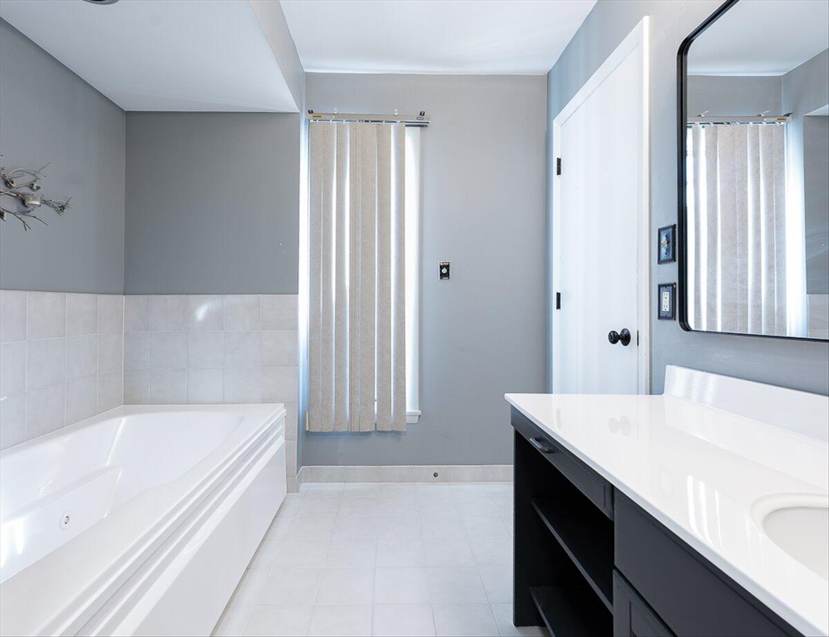 239 Carnoustie Court