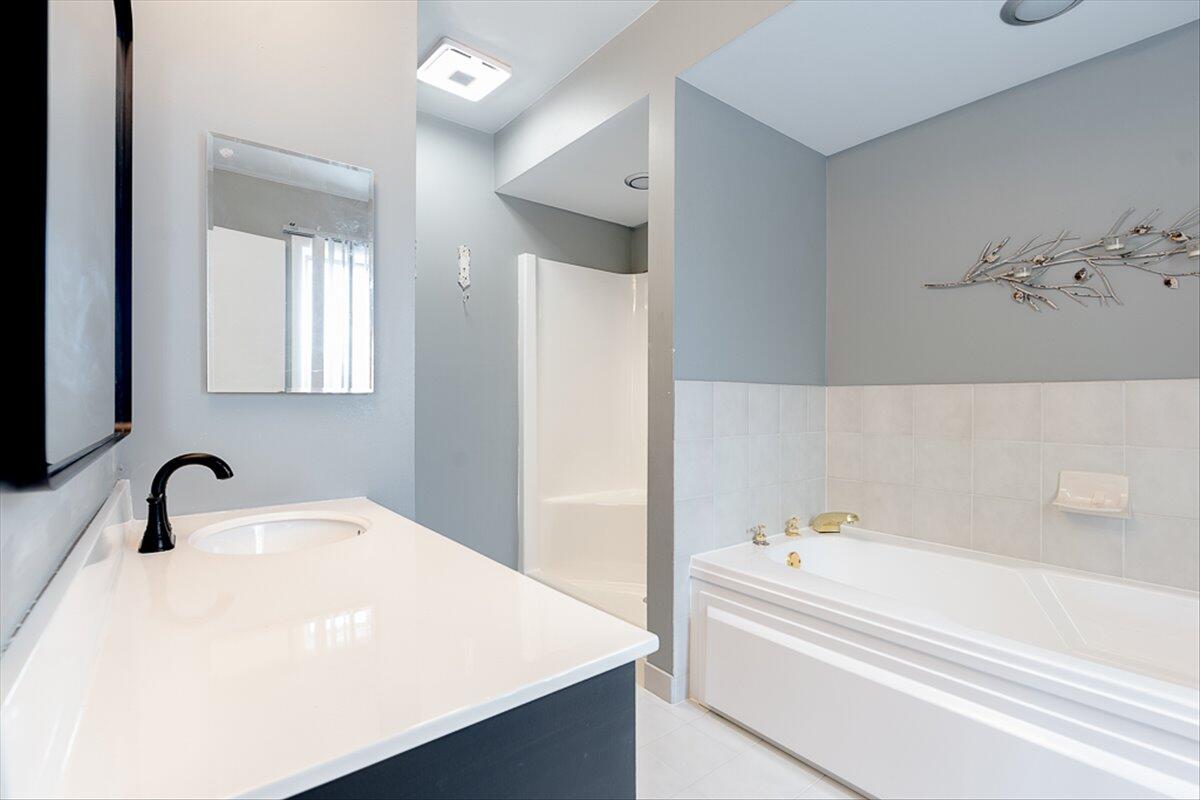 239 Carnoustie Court