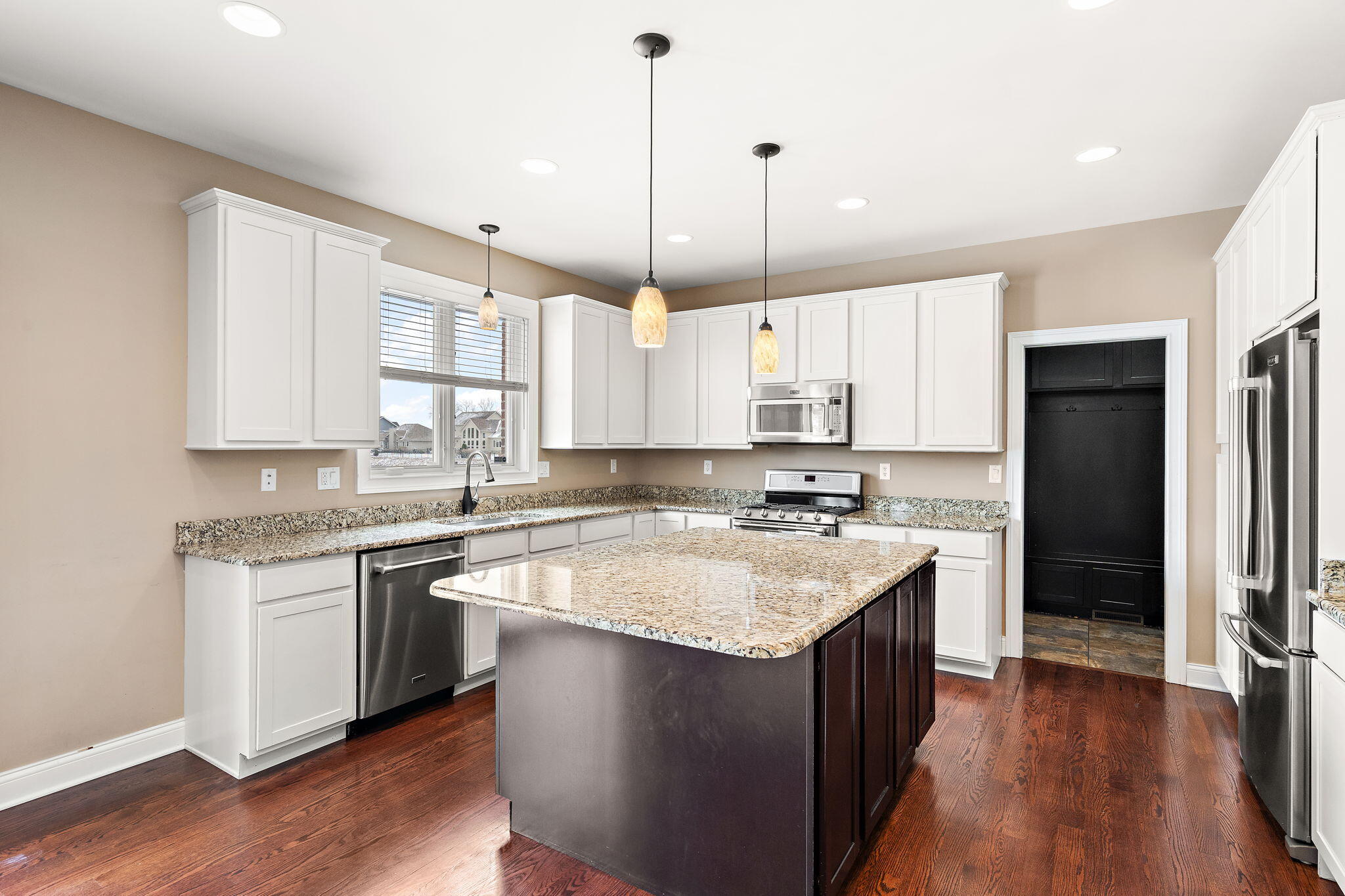 10057 New Devon Street