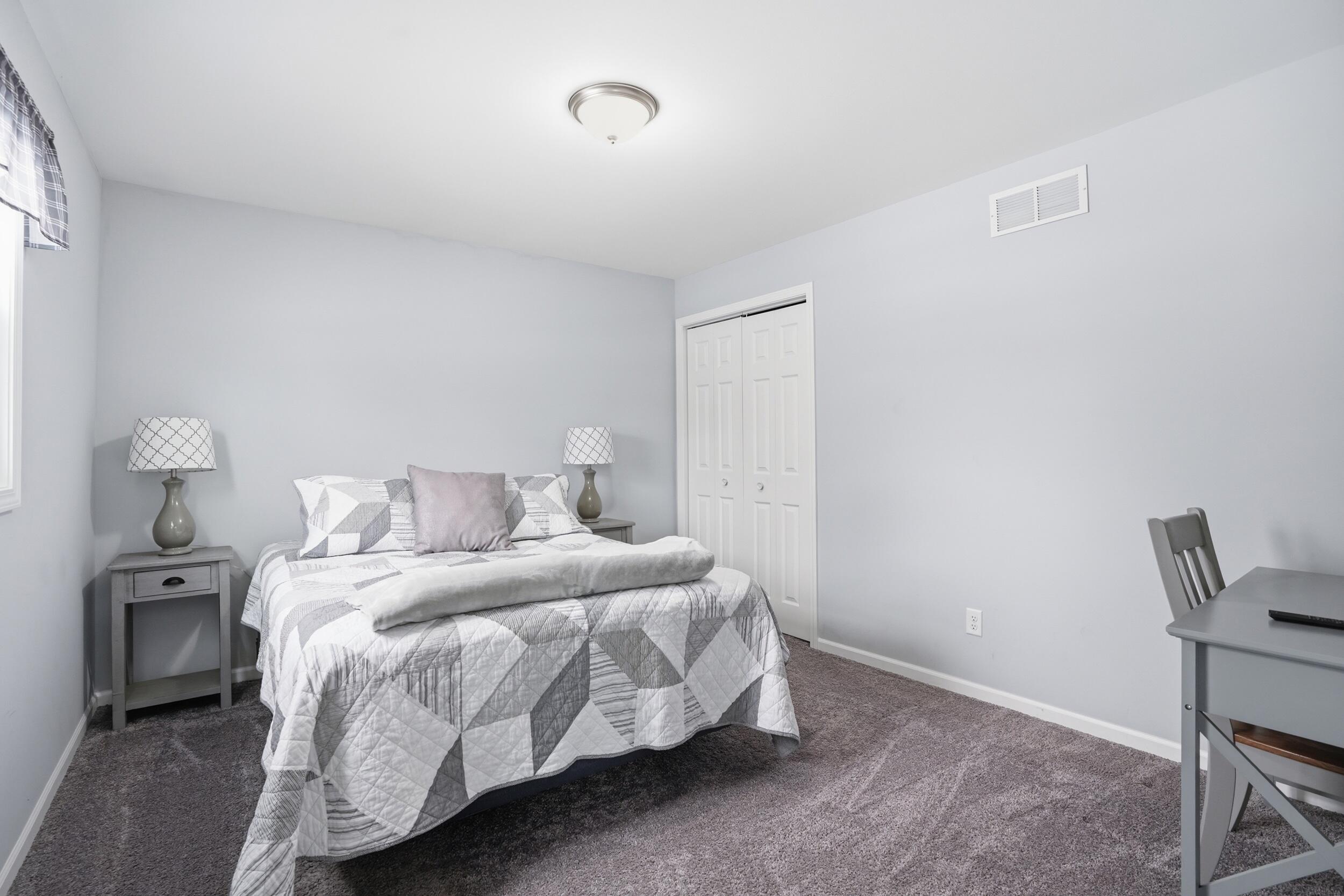 405 N Griffith Boulevard