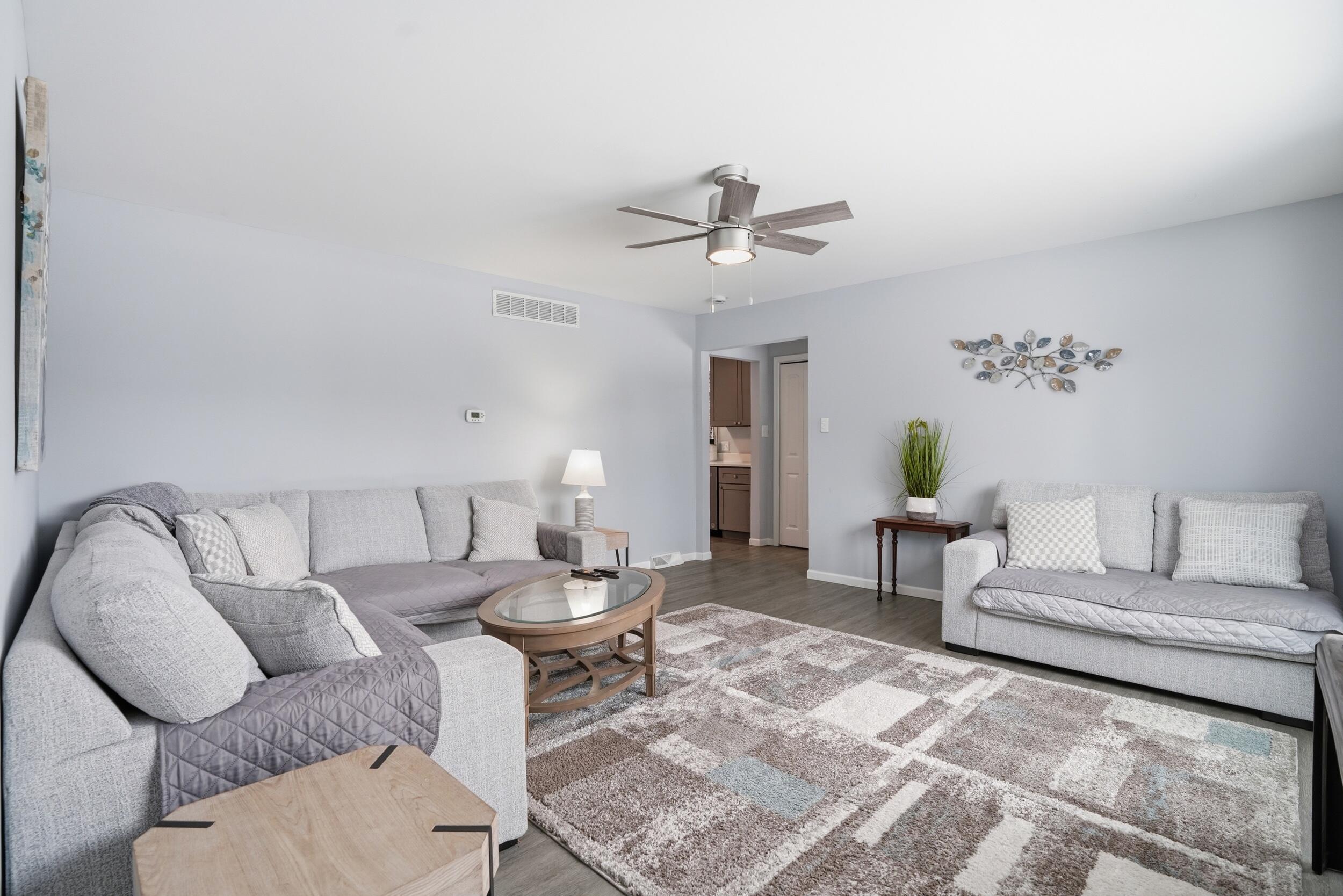 405 N Griffith Boulevard