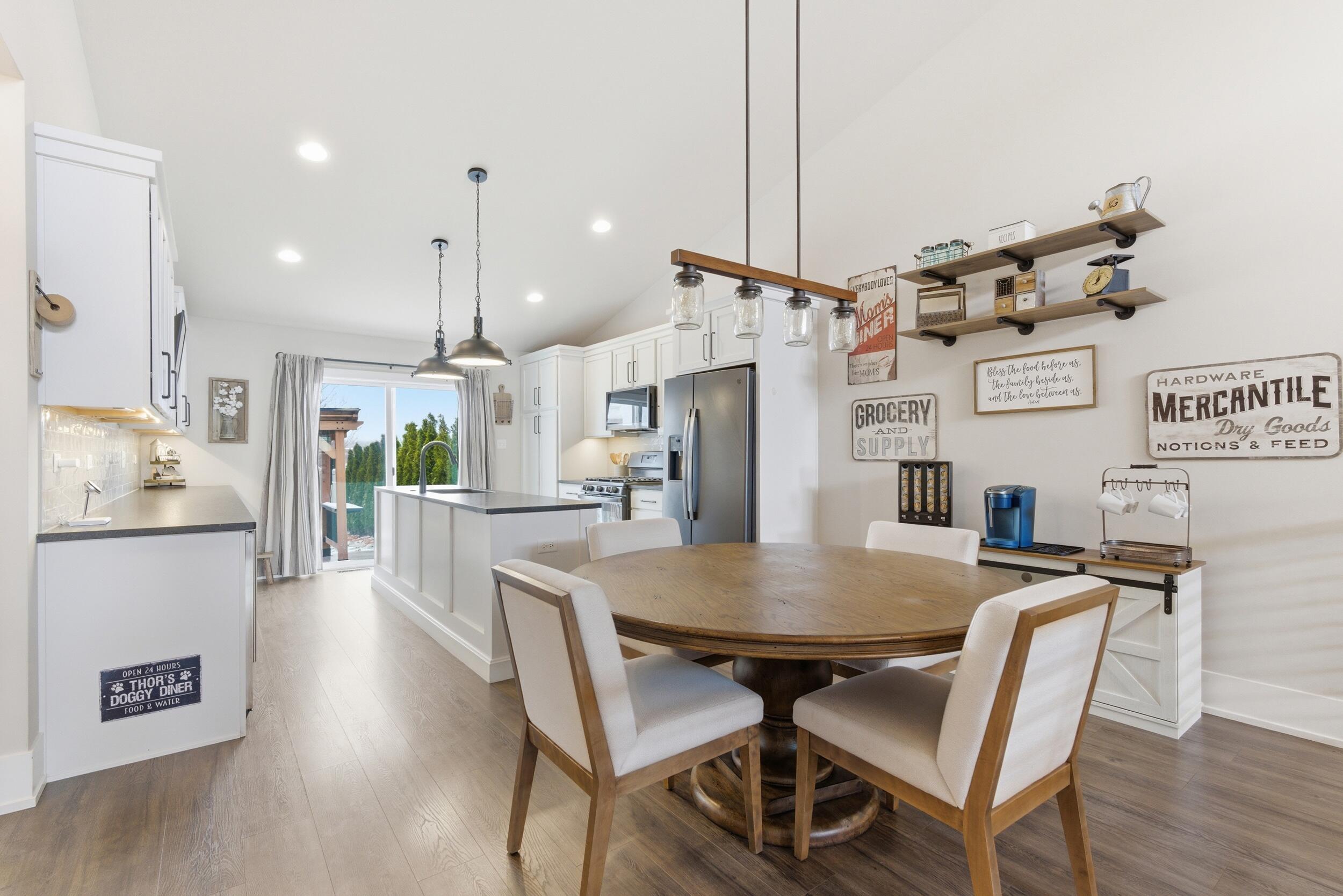 10870 Scarlet Oak