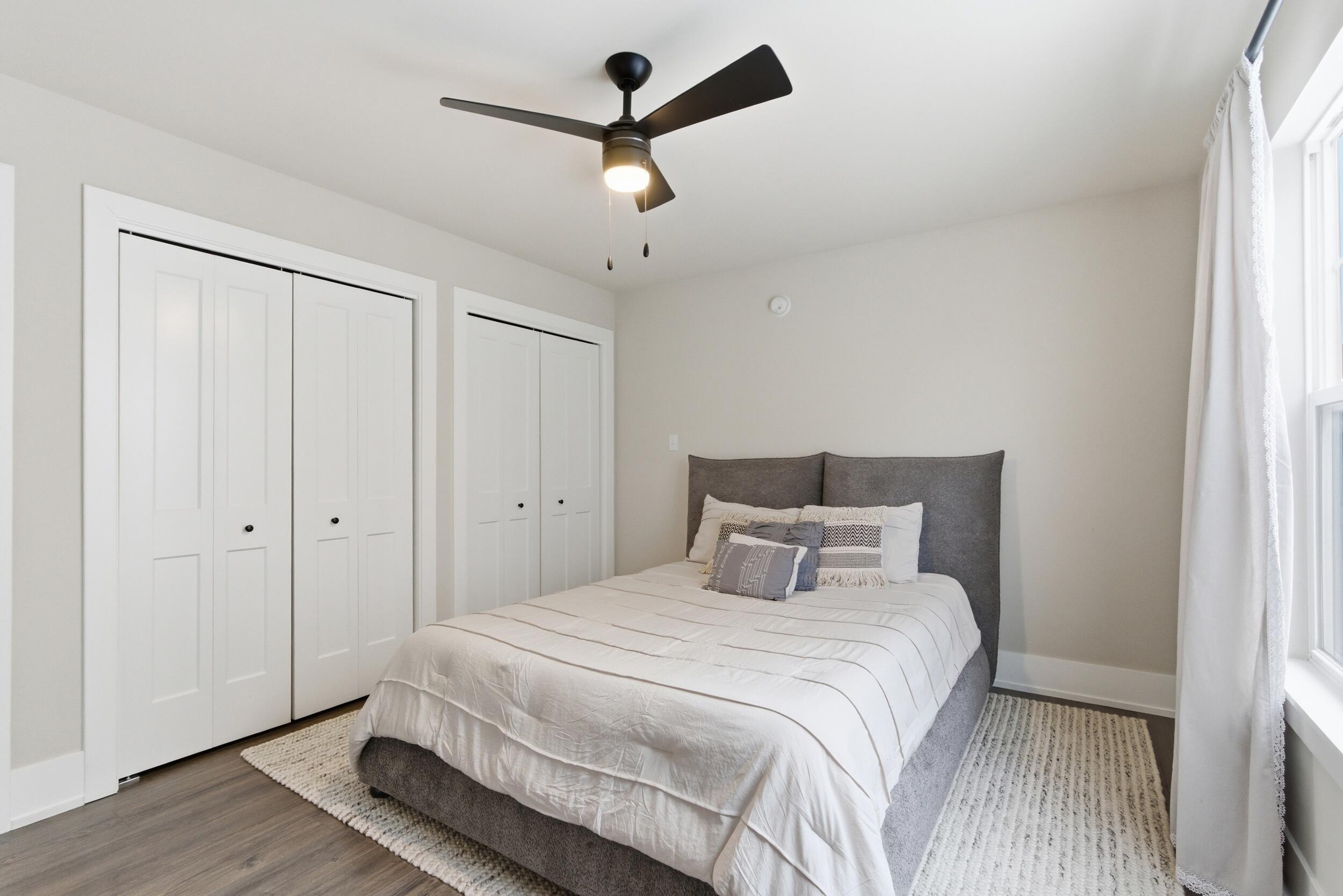 10870 Scarlet Oak