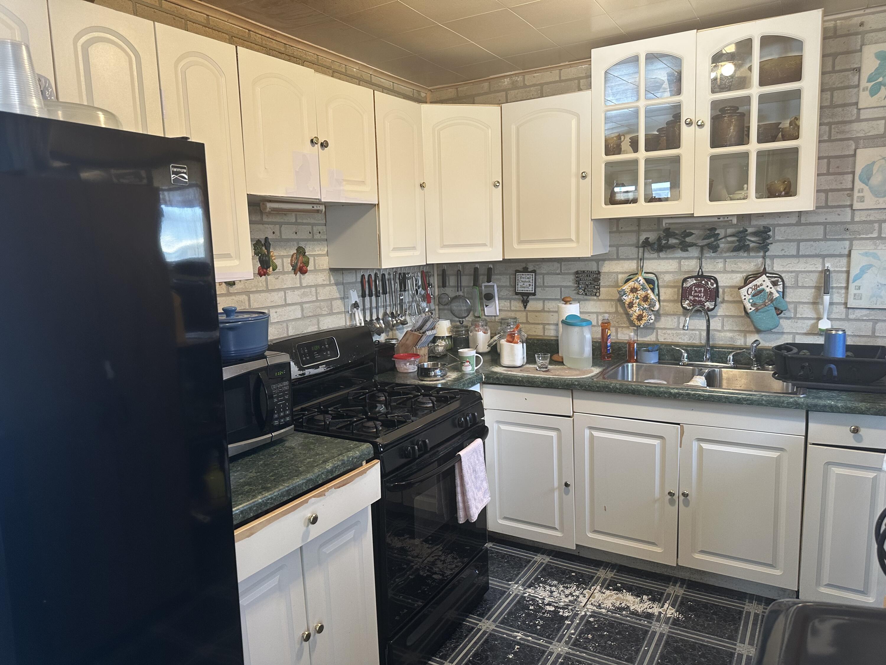 2928 Marshalltown Drive