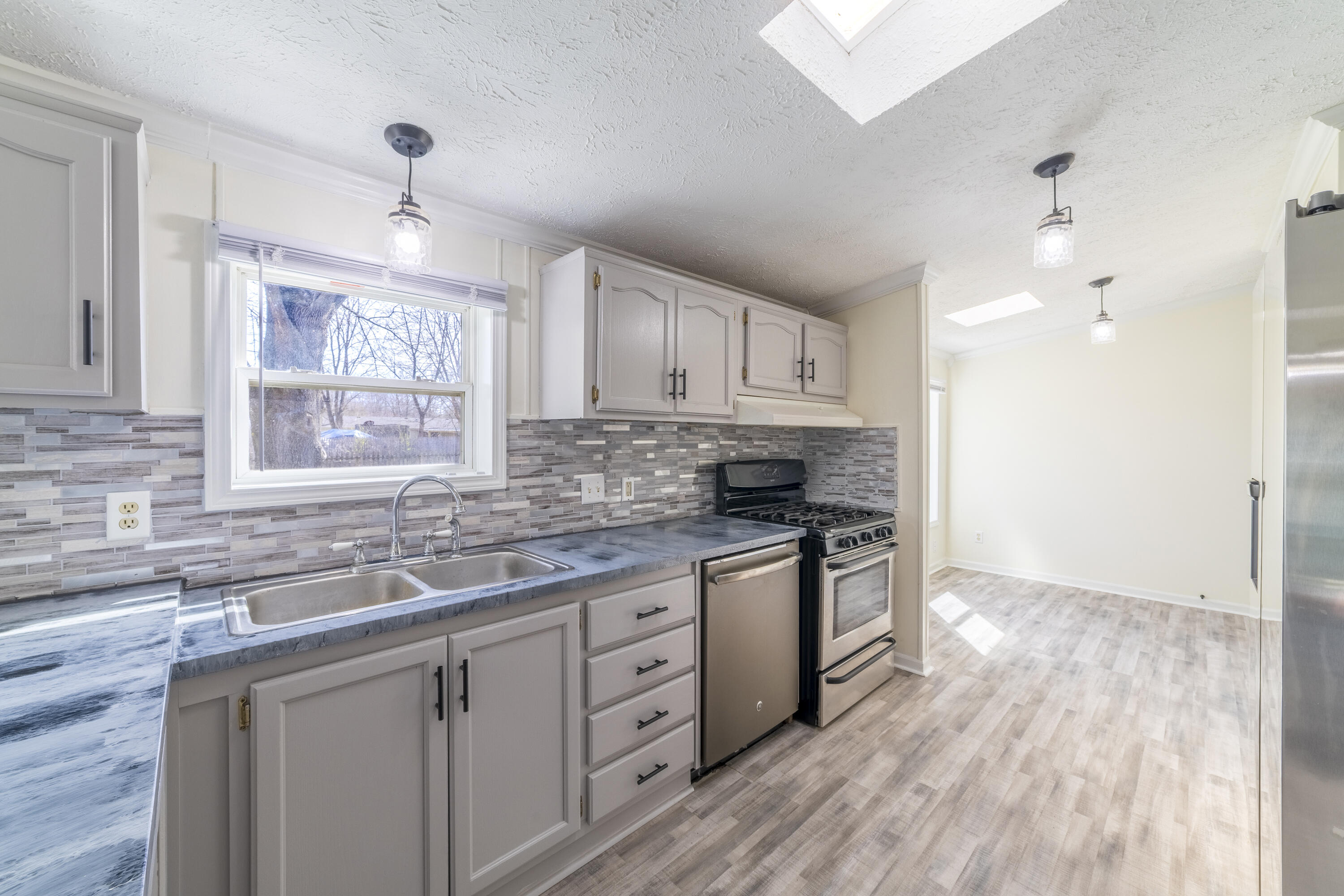 11327 N 550 E Unit: 7