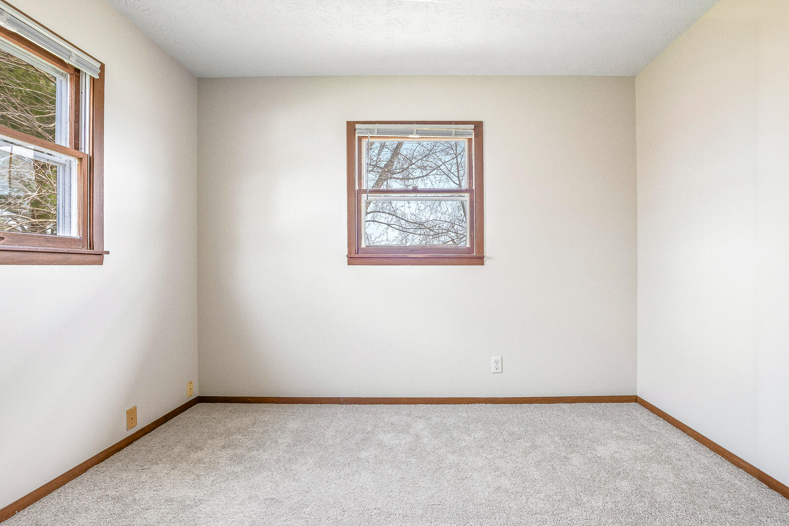 8977 E Chicago Trail