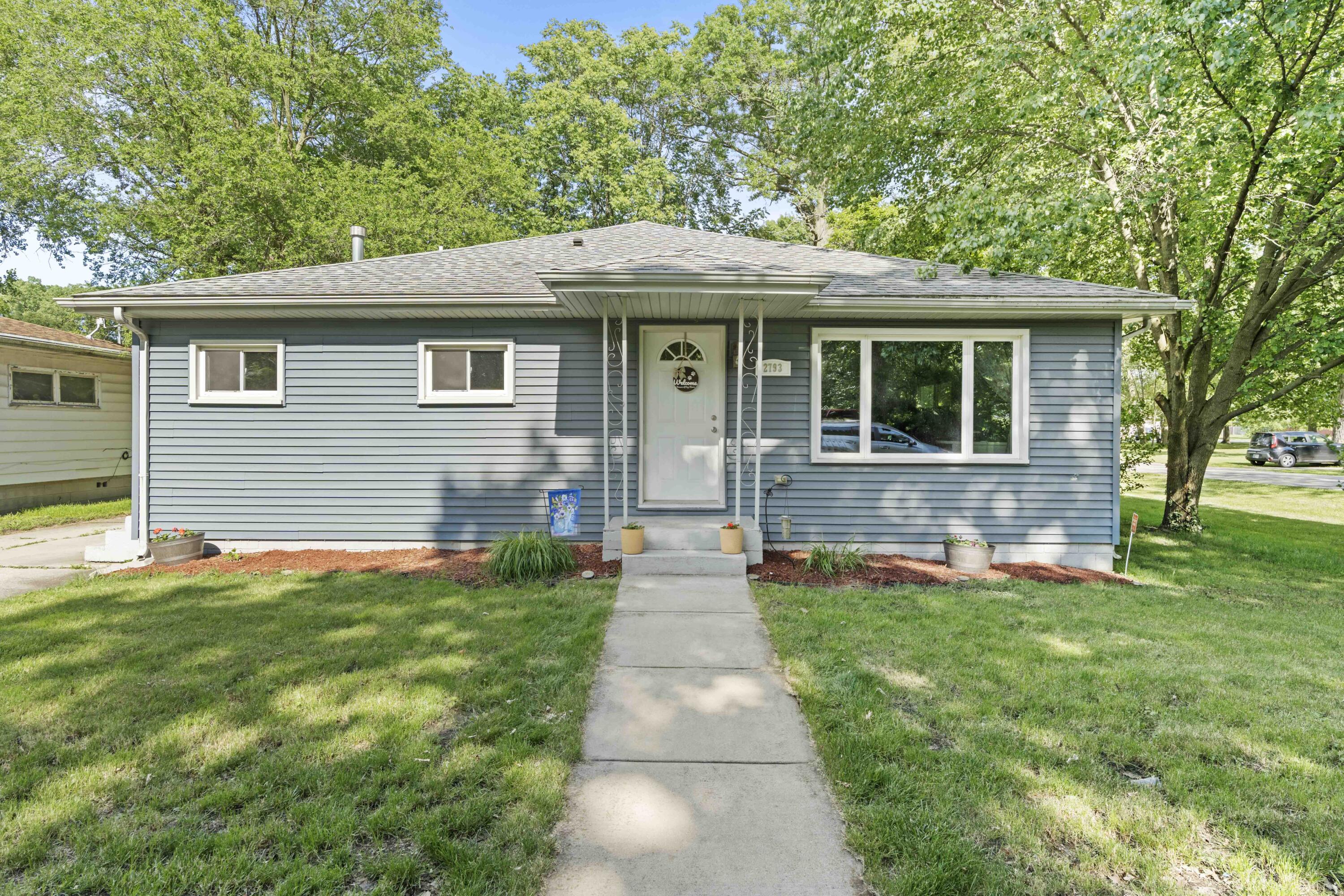 2793 Benton Street