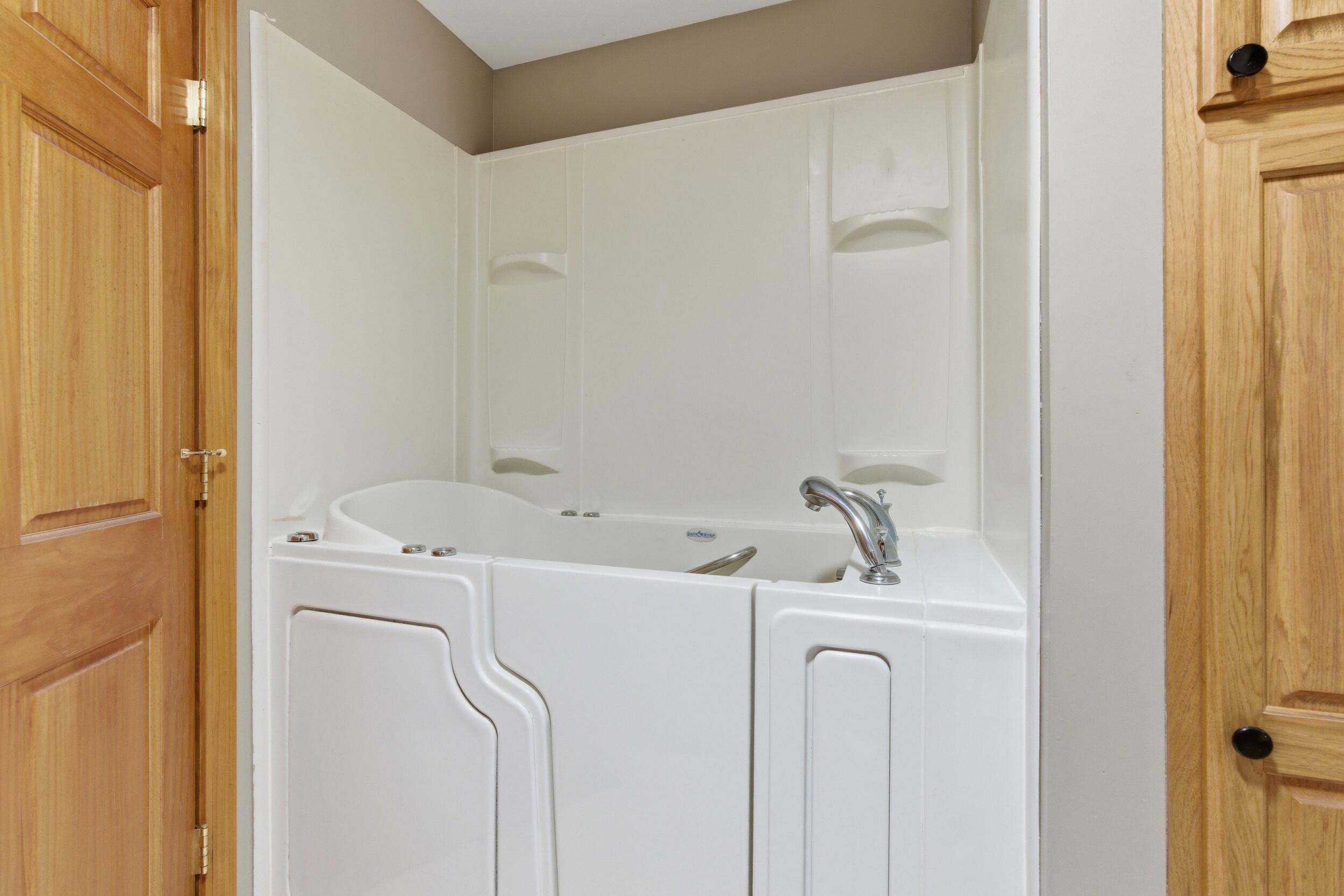 1251 N Mineral Springs Road