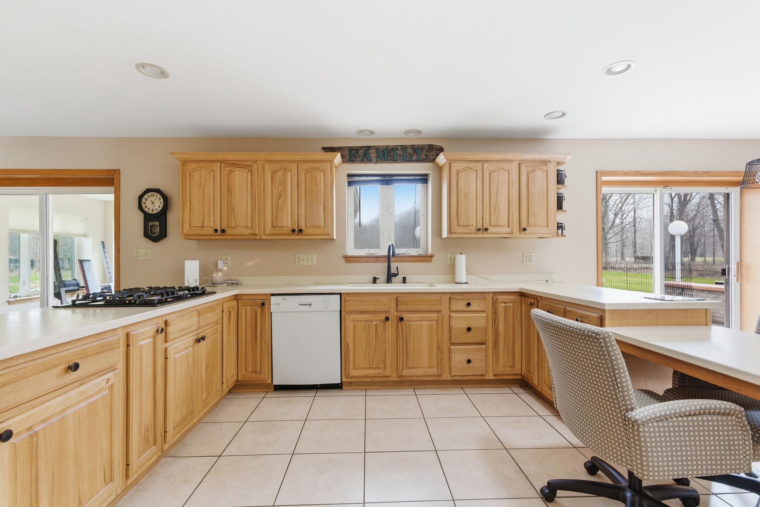 1251 N Mineral Springs Road