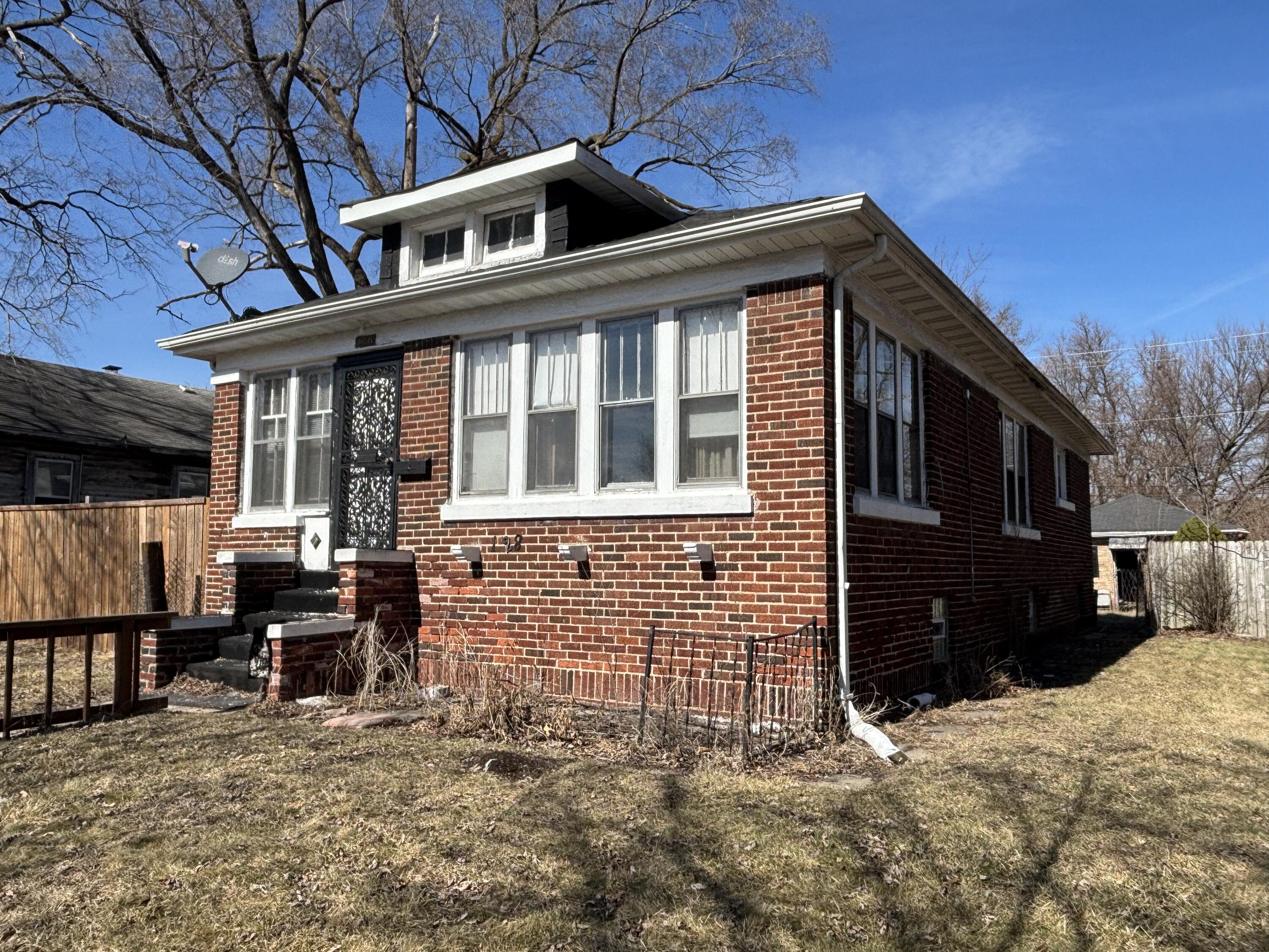 128 W 41st Avenue