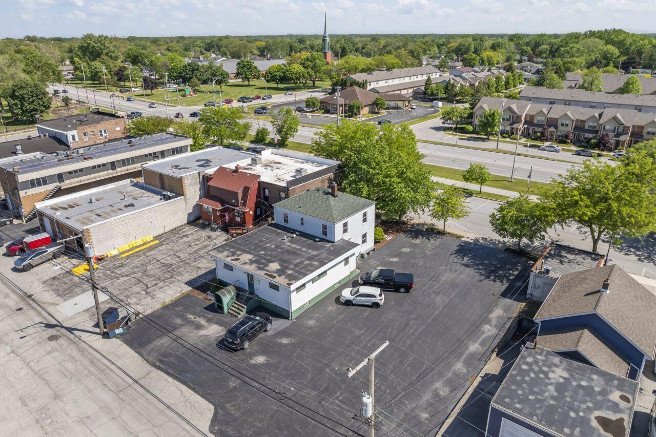 2923 Jewett Avenue