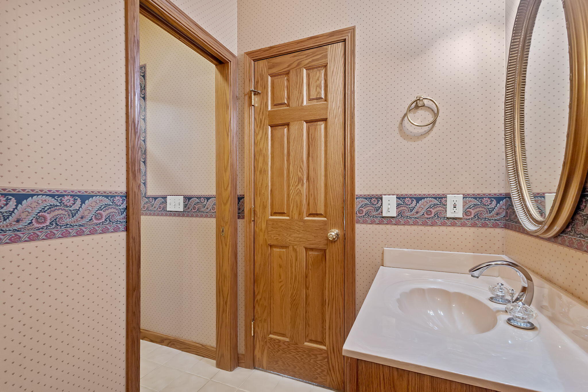 6664 Ridgeview Drive