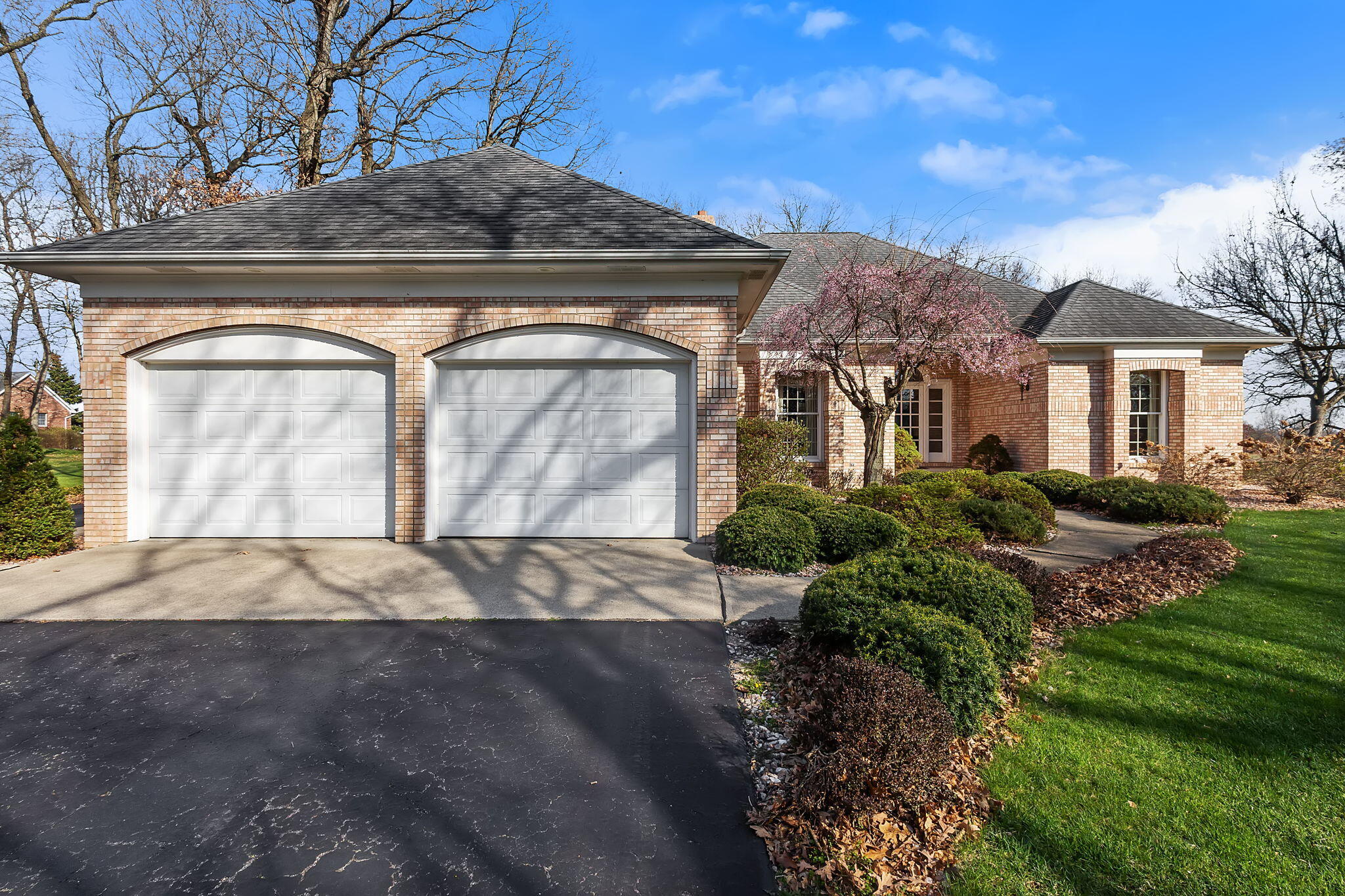 6664 Ridgeview Drive