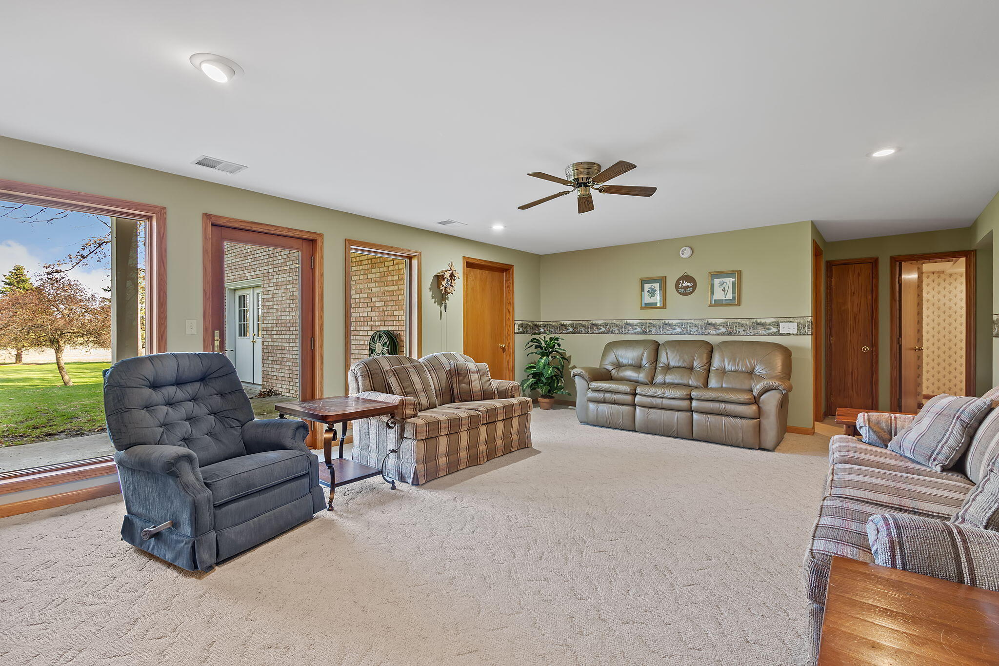 6664 Ridgeview Drive
