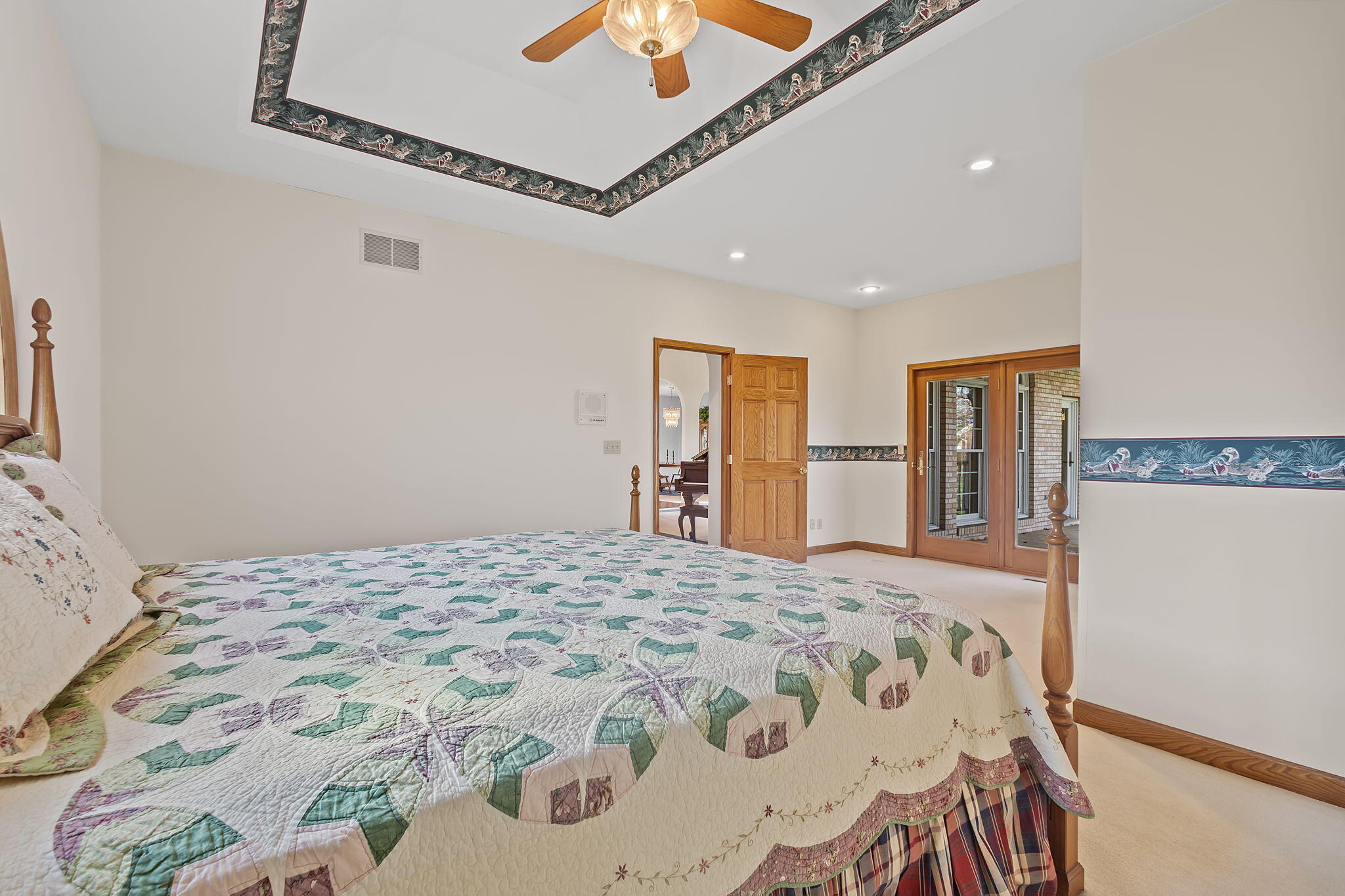 6664 Ridgeview Drive