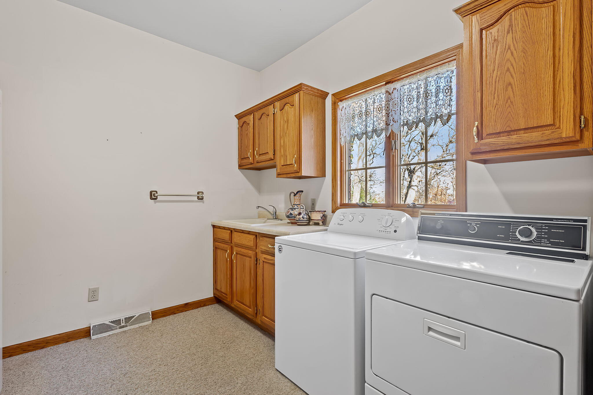 6664 Ridgeview Drive