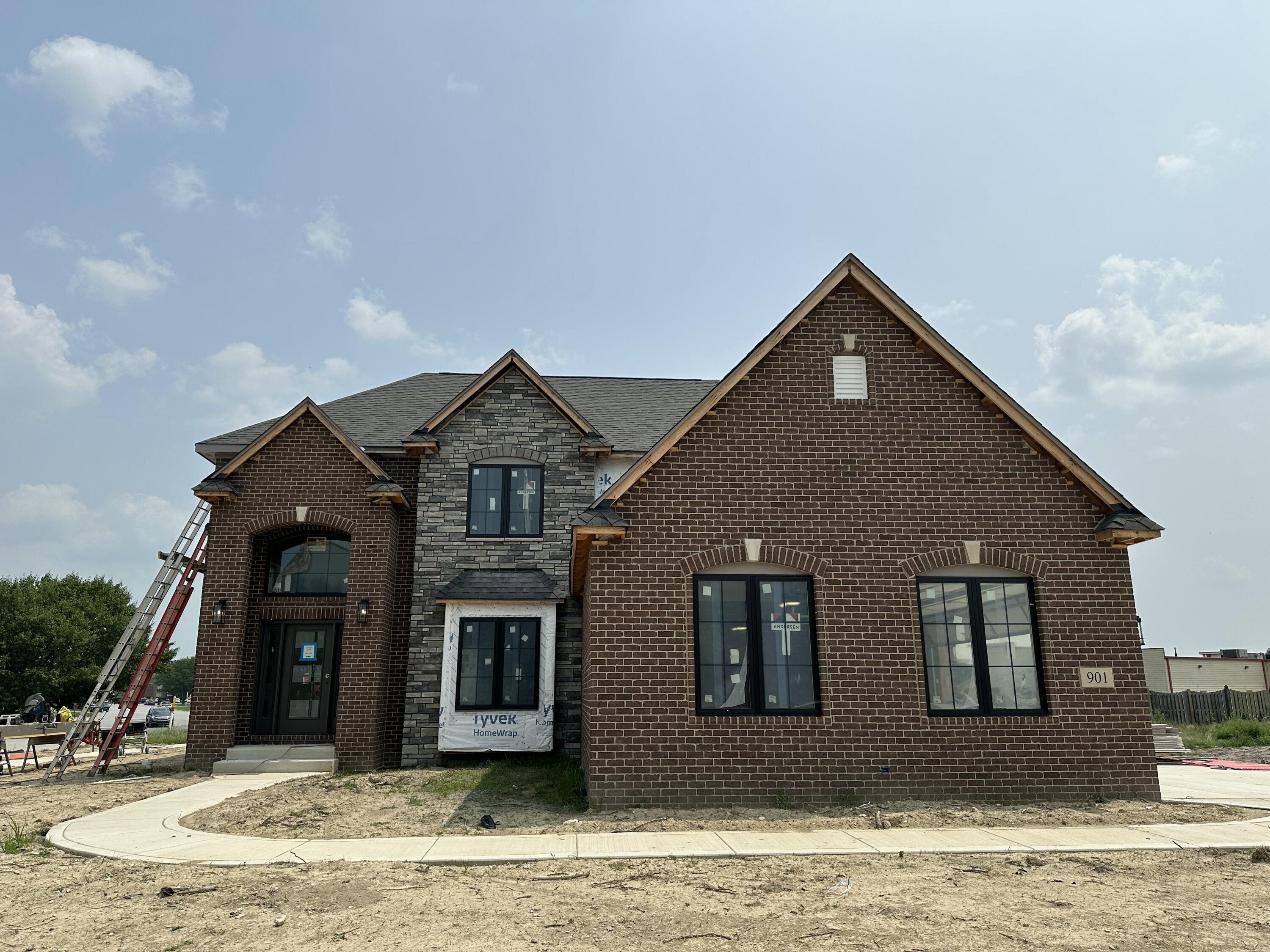 1023 Kensington Court