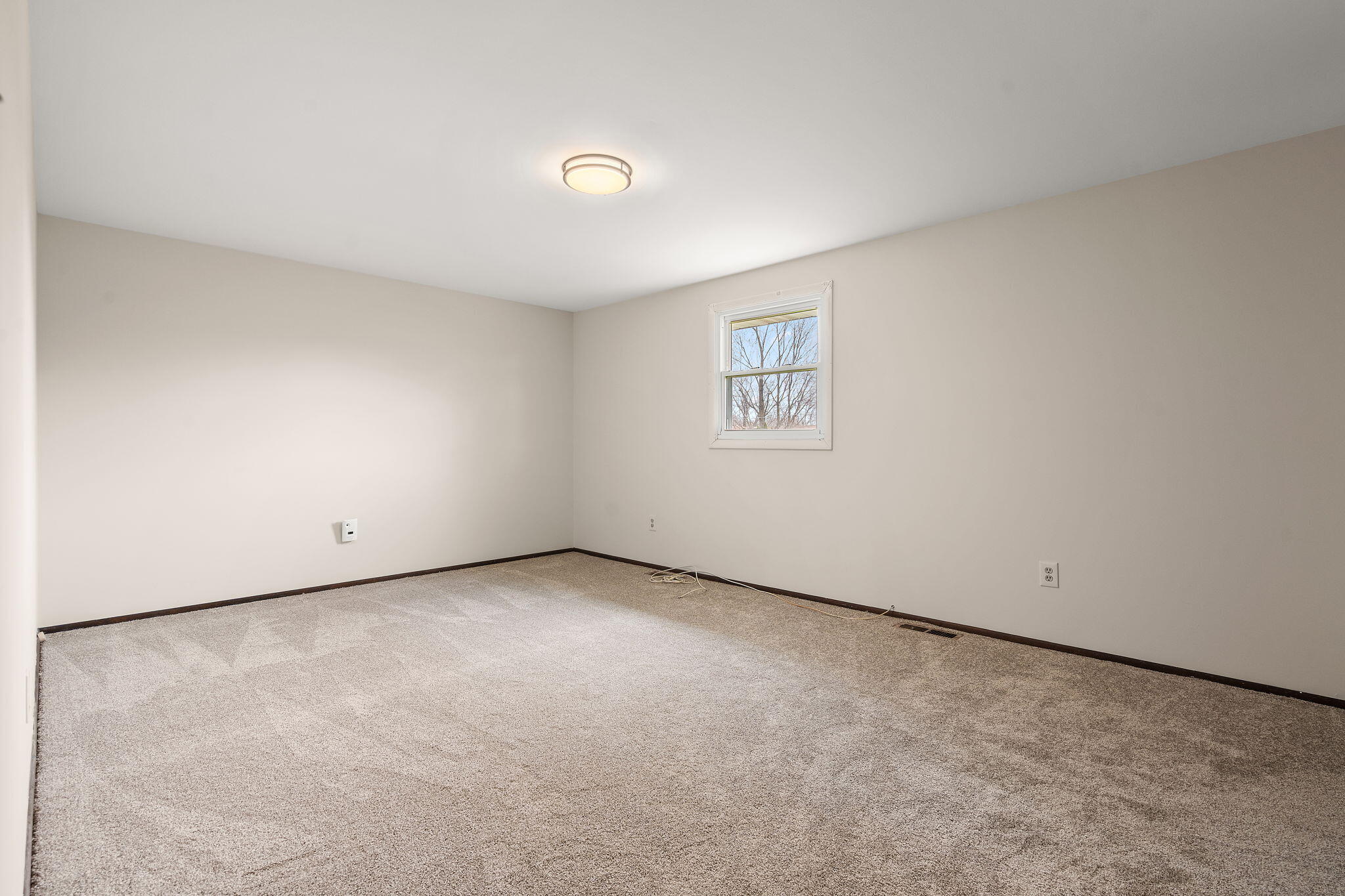 947 Iroquois Drive