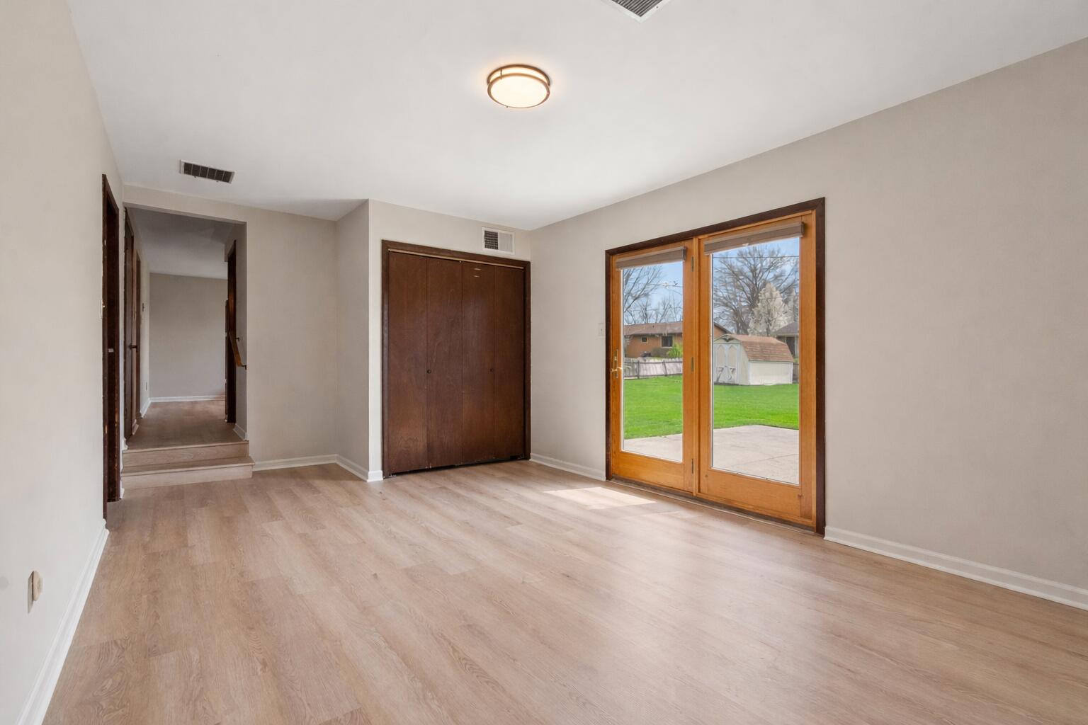 947 Iroquois Drive