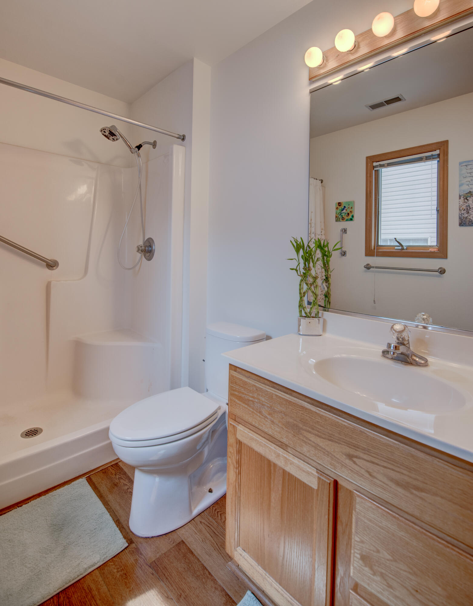 6935 Swan Lane