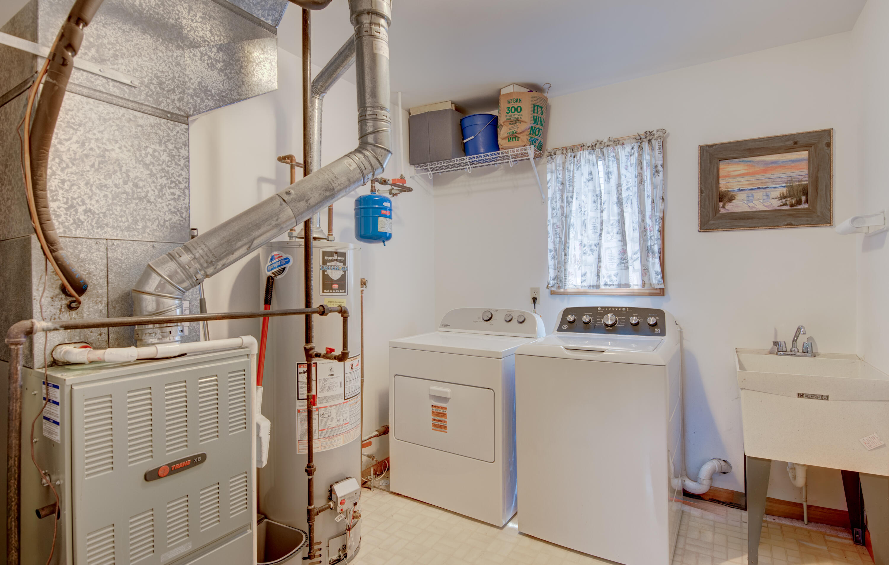 6935 Swan Lane